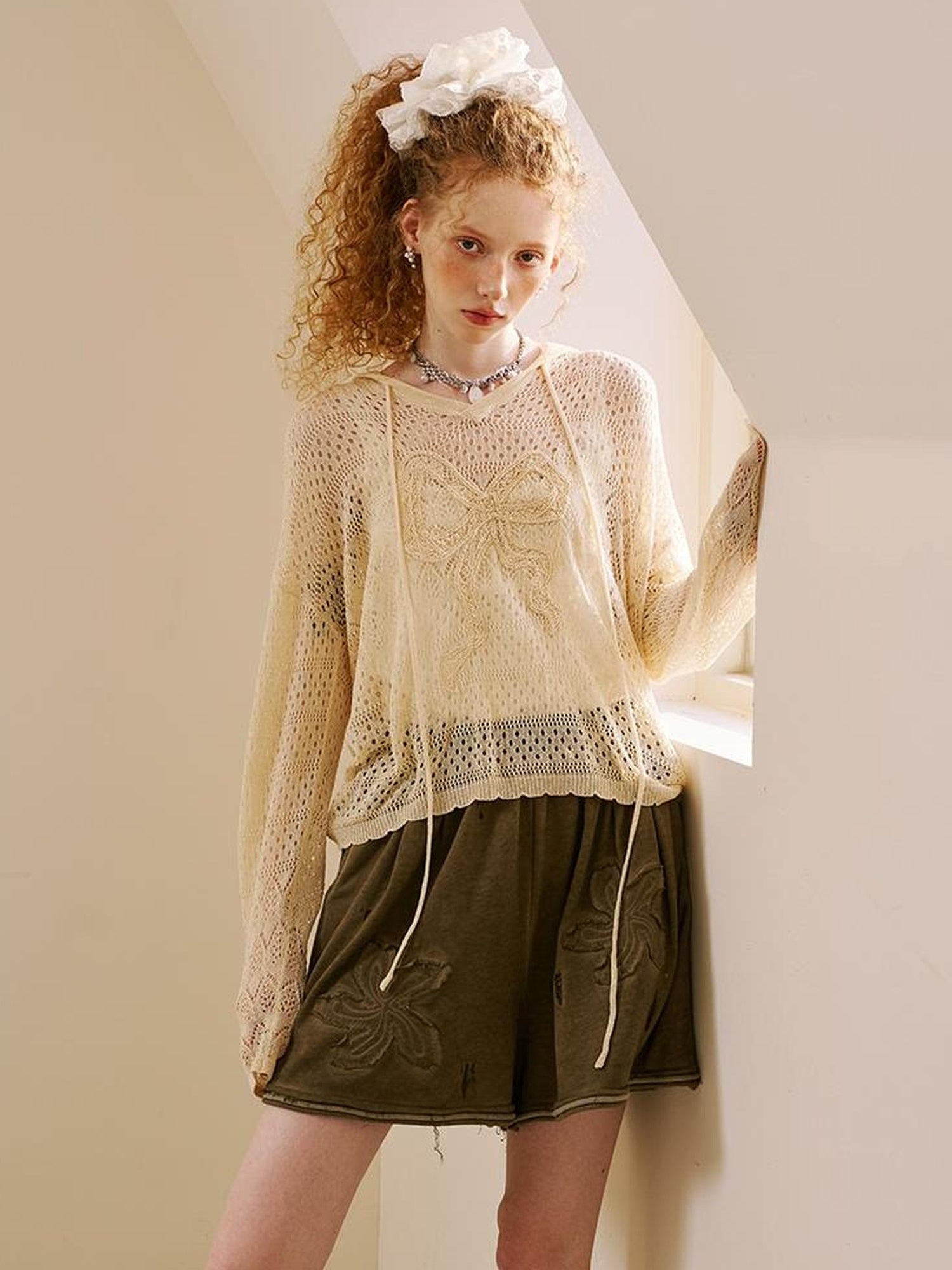 DIDDI MODA Lace Knit Bow Hooded Top