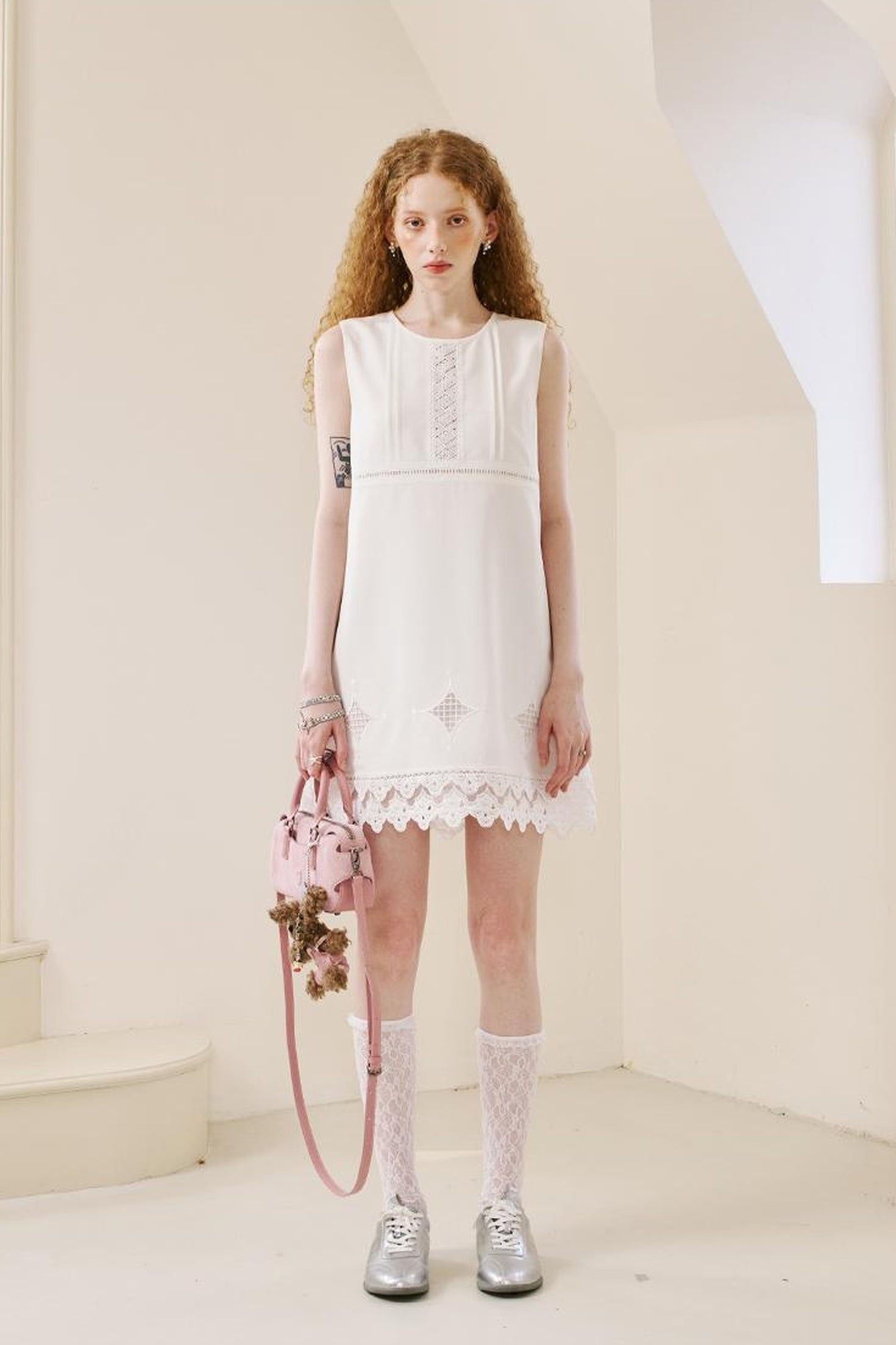 DIDDI MODA Lace Star Cutout Dress