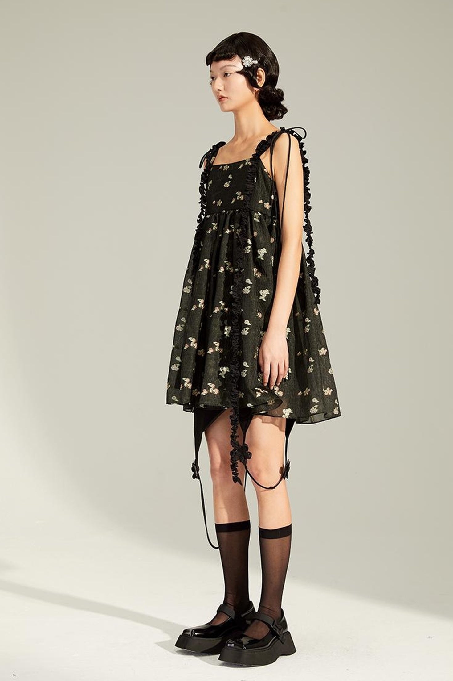 DIDDI MODA Lace Strap Floral Babydoll Dress With Bow Tie Detail