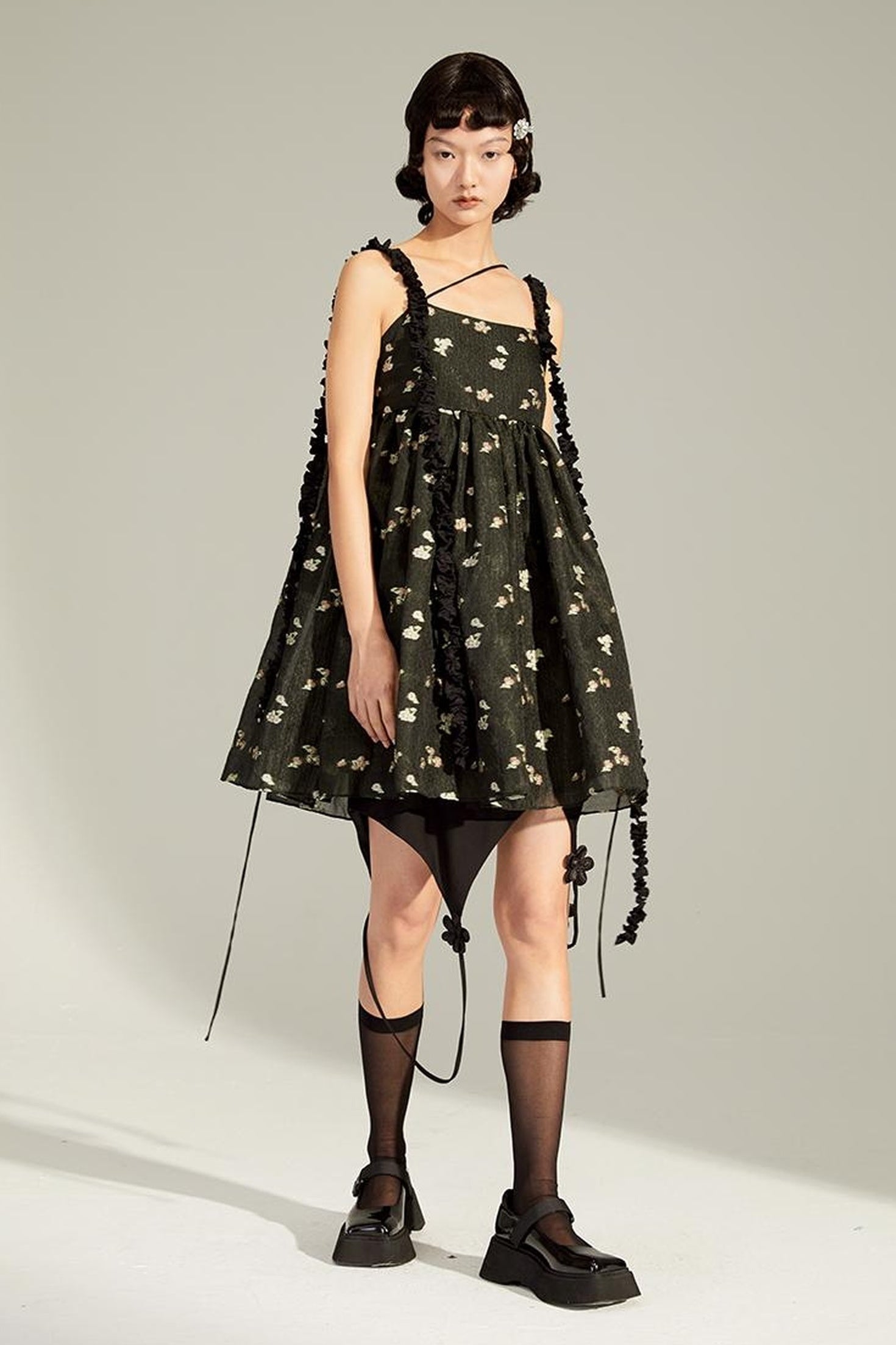 DIDDI MODA Lace Strap Floral Babydoll Dress With Bow Tie Detail