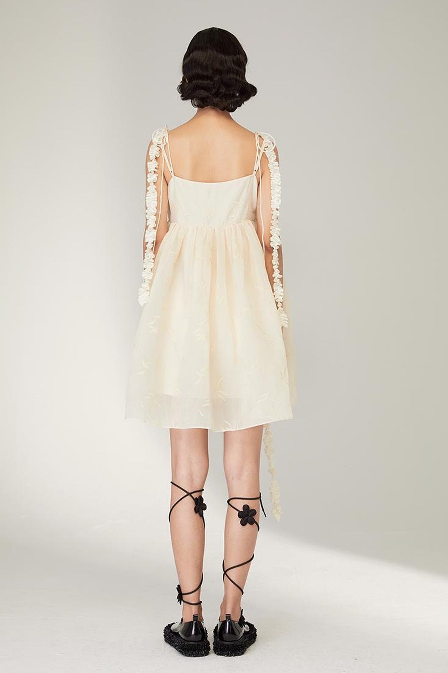 DIDDI MODA Lace Strap Floral Babydoll Dress With Bow Tie Detail