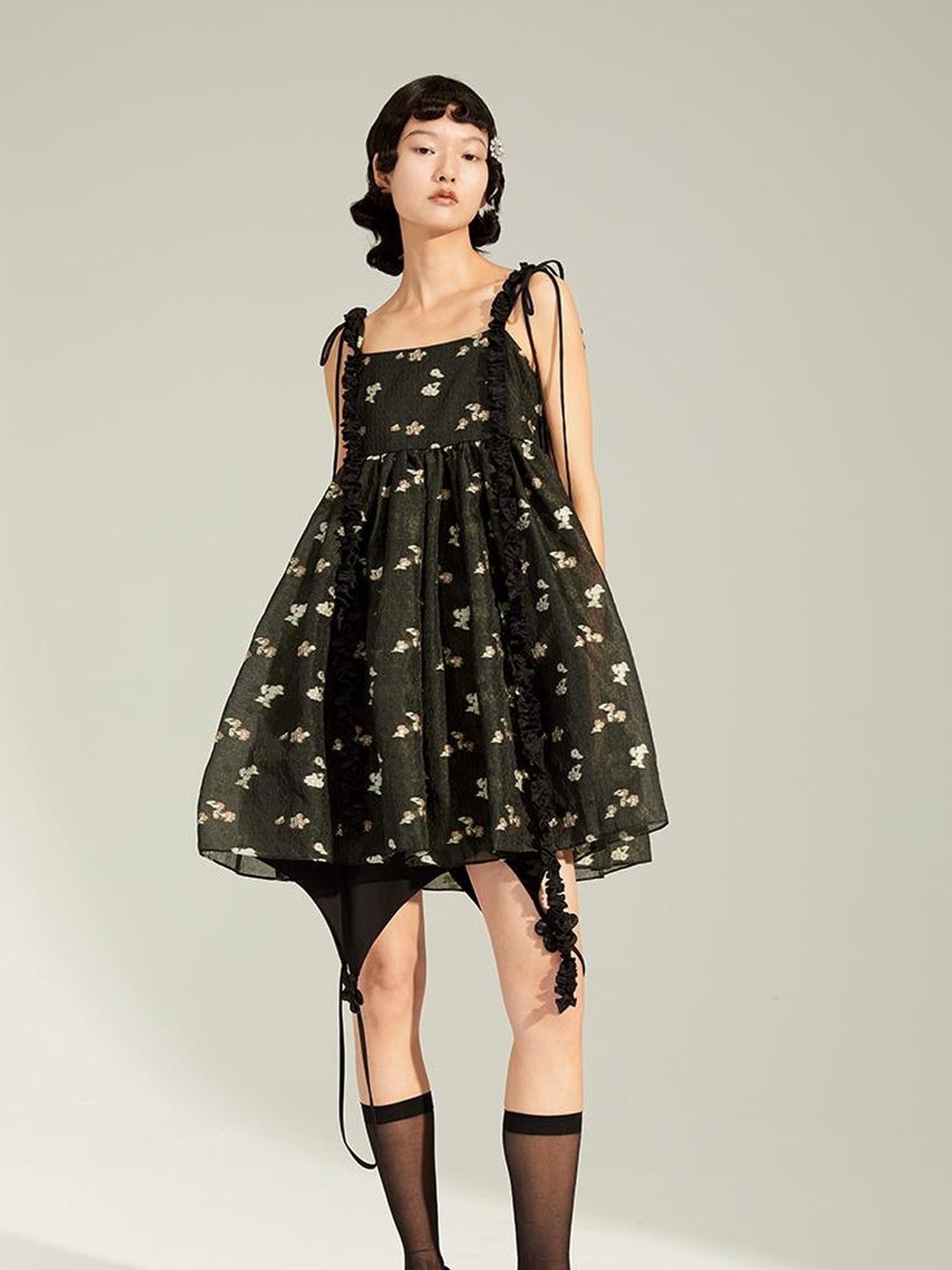 DIDDI MODA Lace Strap Floral Sundress In Black Beige