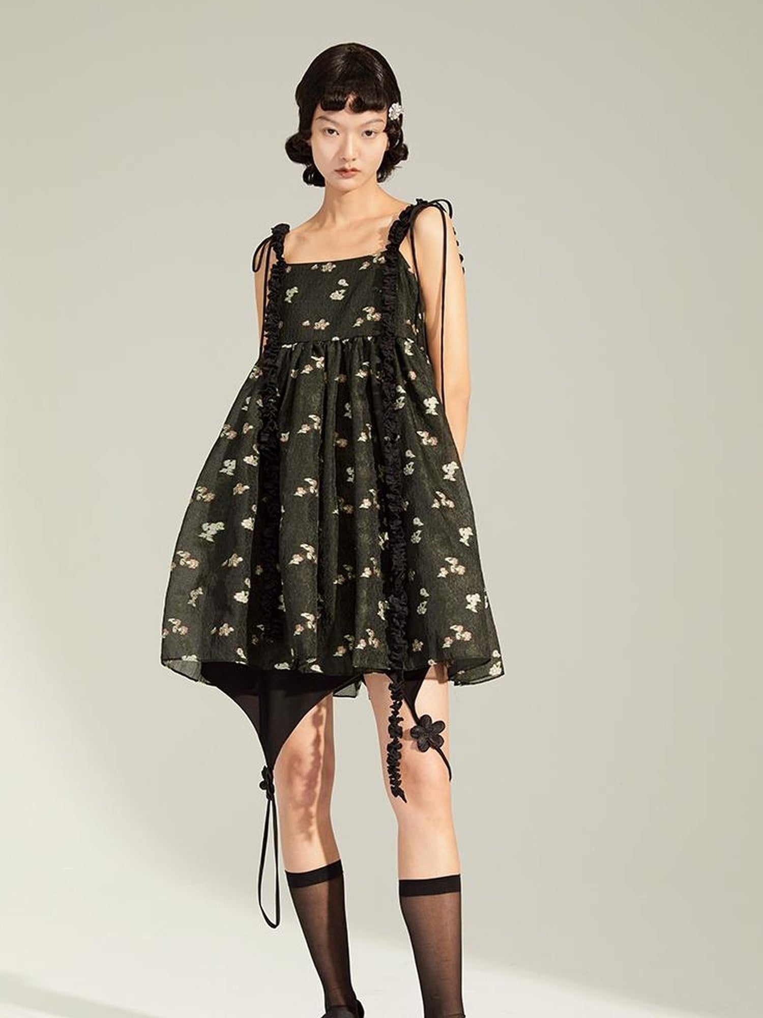 DIDDI MODA Lace Strap Floral Sundress In Black Beige
