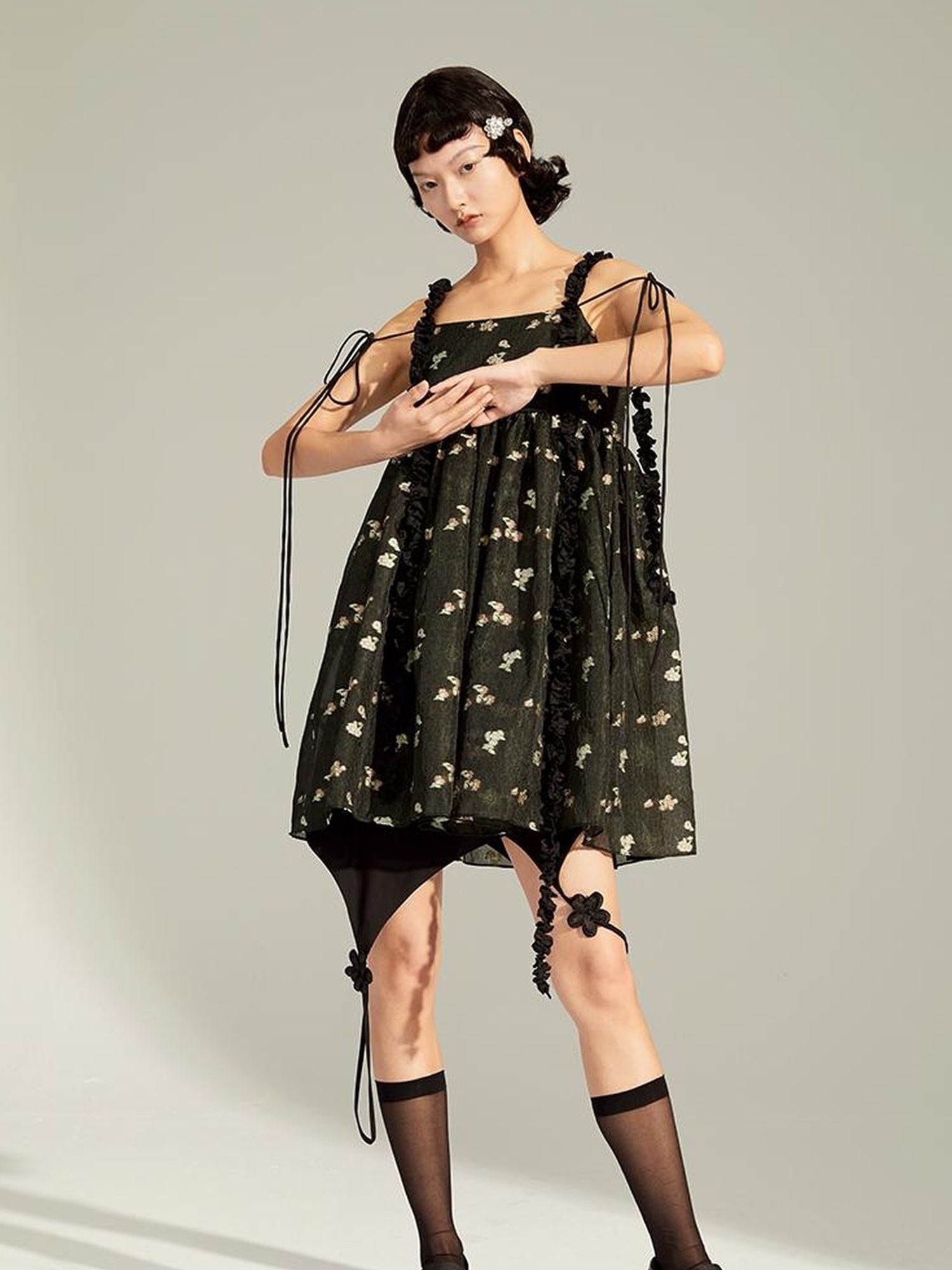 DIDDI MODA Lace Strap Floral Sundress In Black Beige