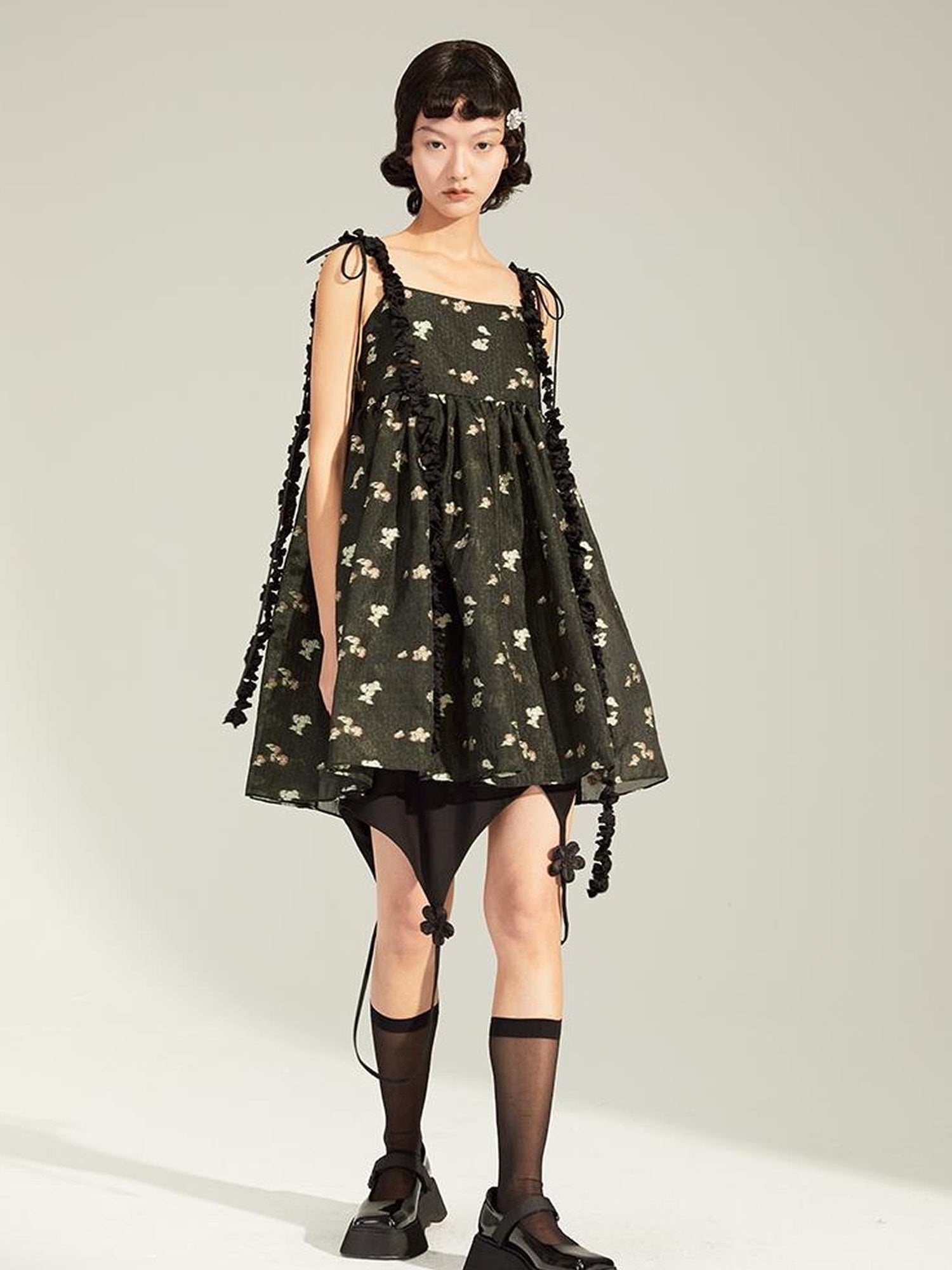 DIDDI MODA Lace Strap Floral Sundress In Black Beige