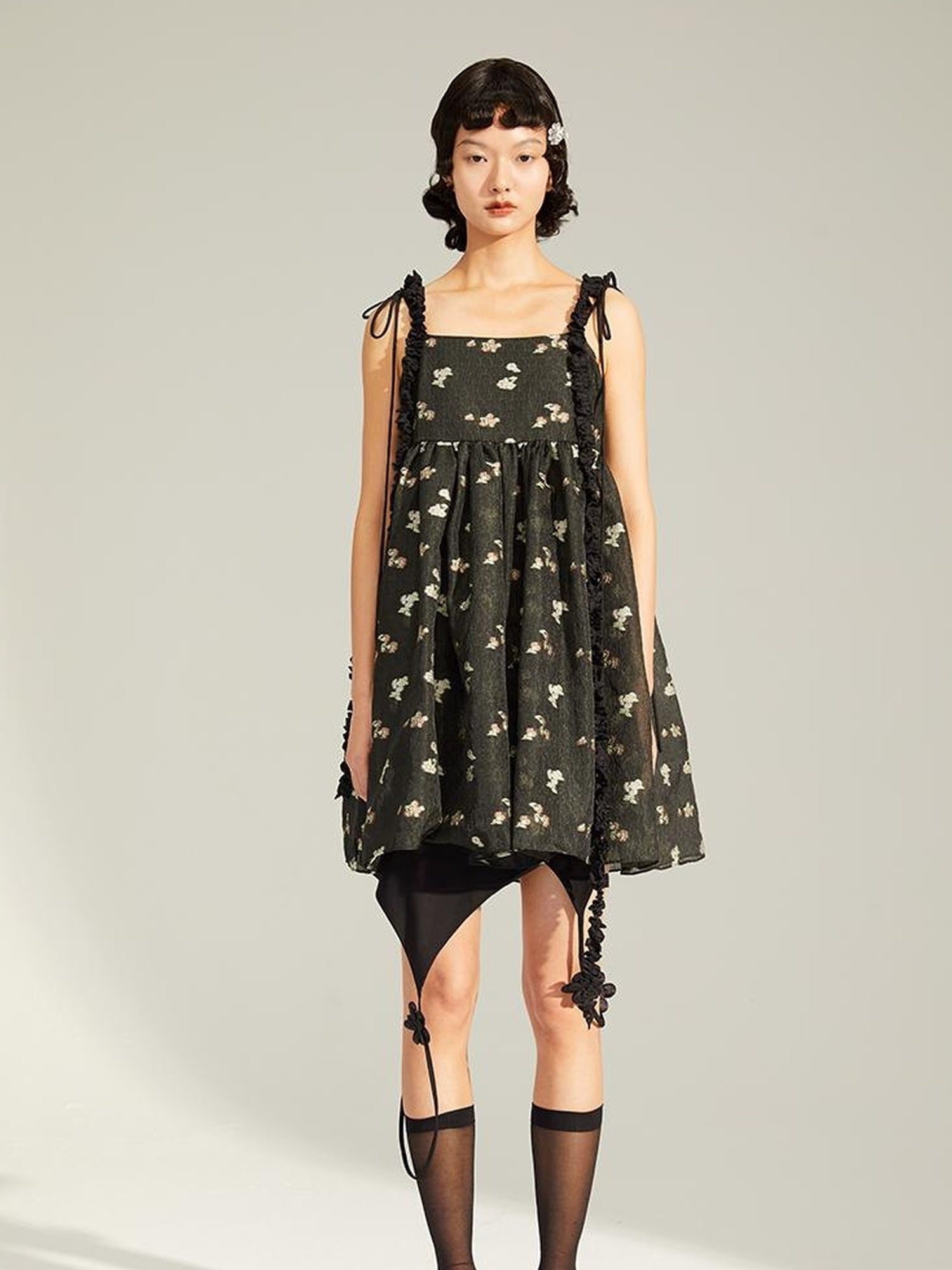 DIDDI MODA Lace Strap Floral Sundress In Black Beige