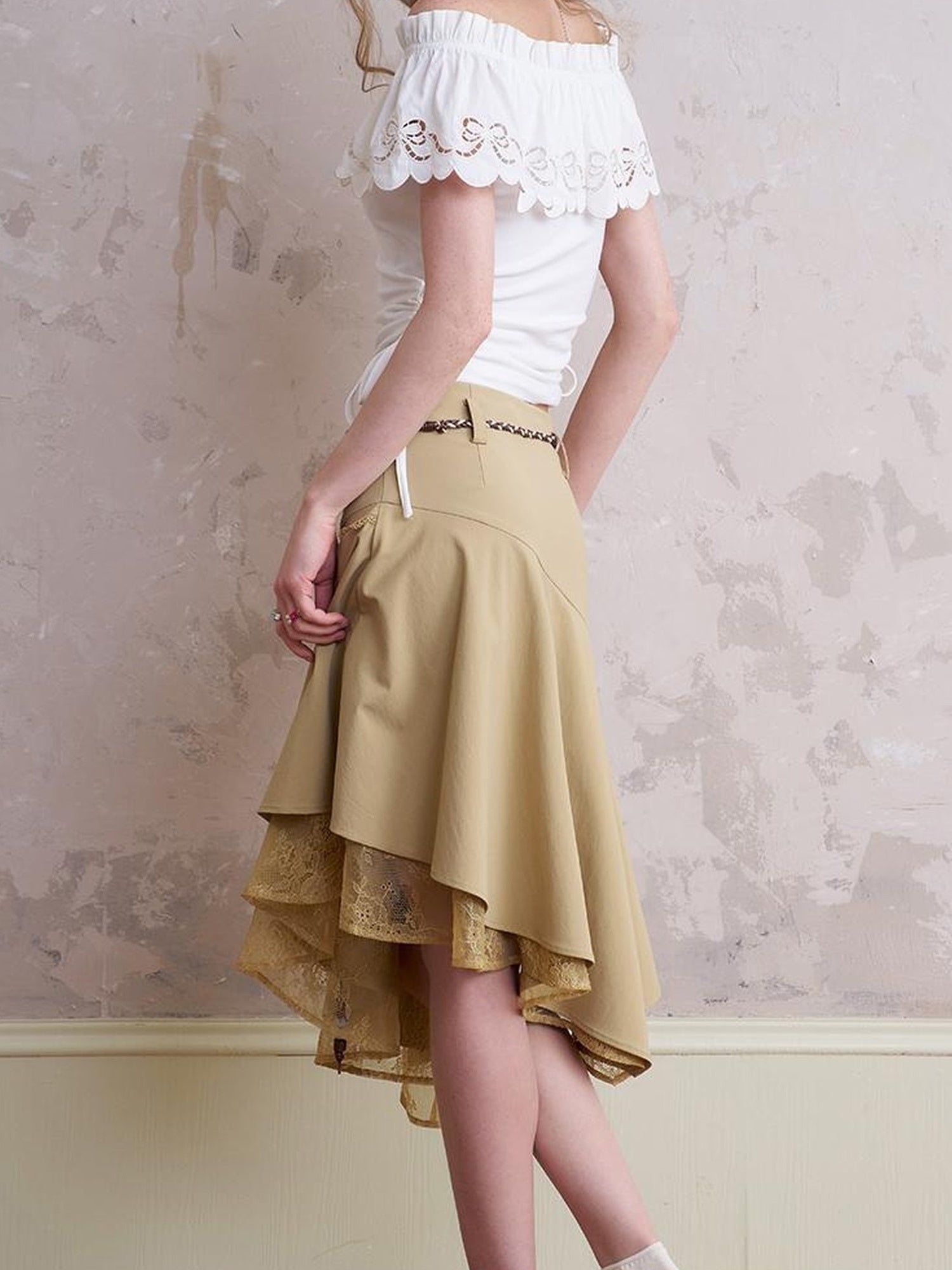 DIDDI MODA Lace Trimmed Asymmetrical Slit Skirt With Layered Hem