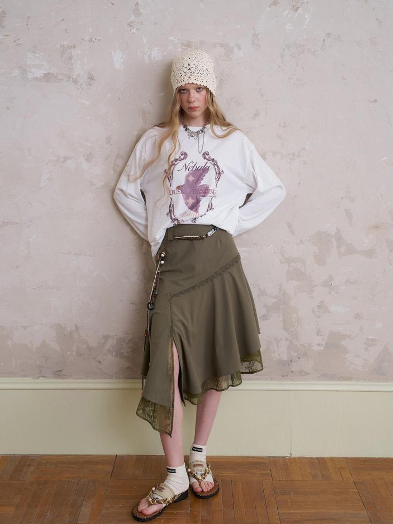 DIDDI MODA Lace Trimmed Asymmetrical Slit Skirt With Layered Hem