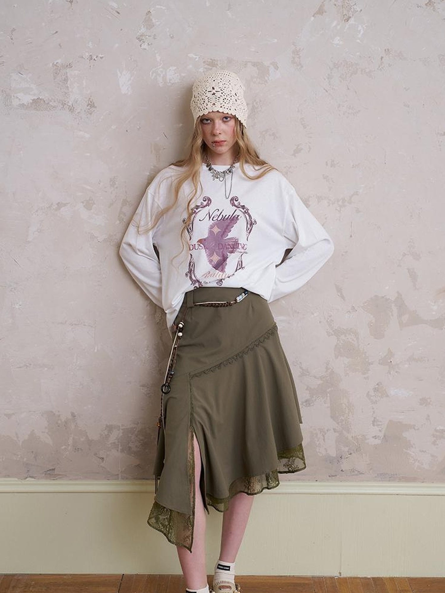 DIDDI MODA Lace Trimmed Asymmetrical Slit Skirt With Layered Hem