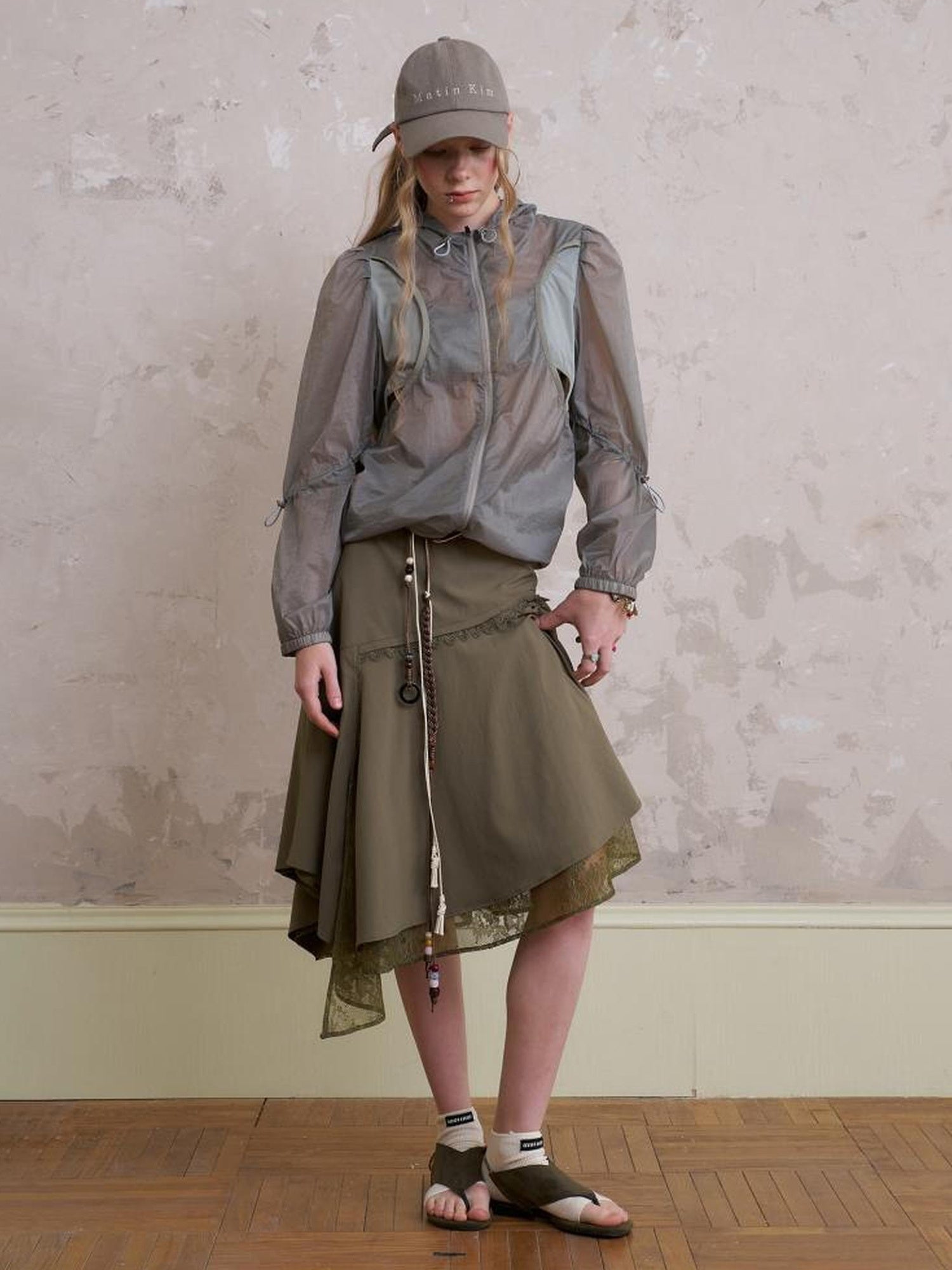 DIDDI MODA Lace Trimmed Asymmetrical Slit Skirt With Layered Hem