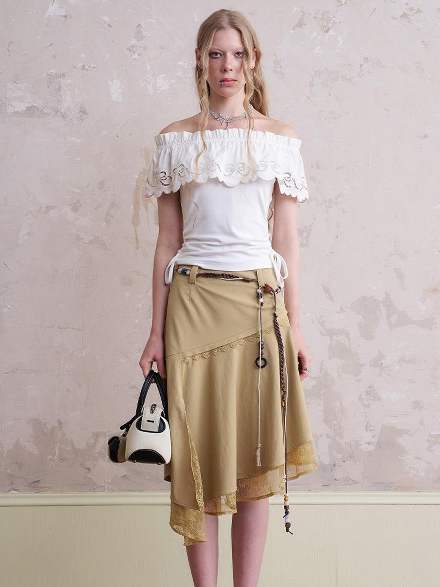 DIDDI MODA Lace Trimmed Asymmetrical Slit Skirt With Layered Hem