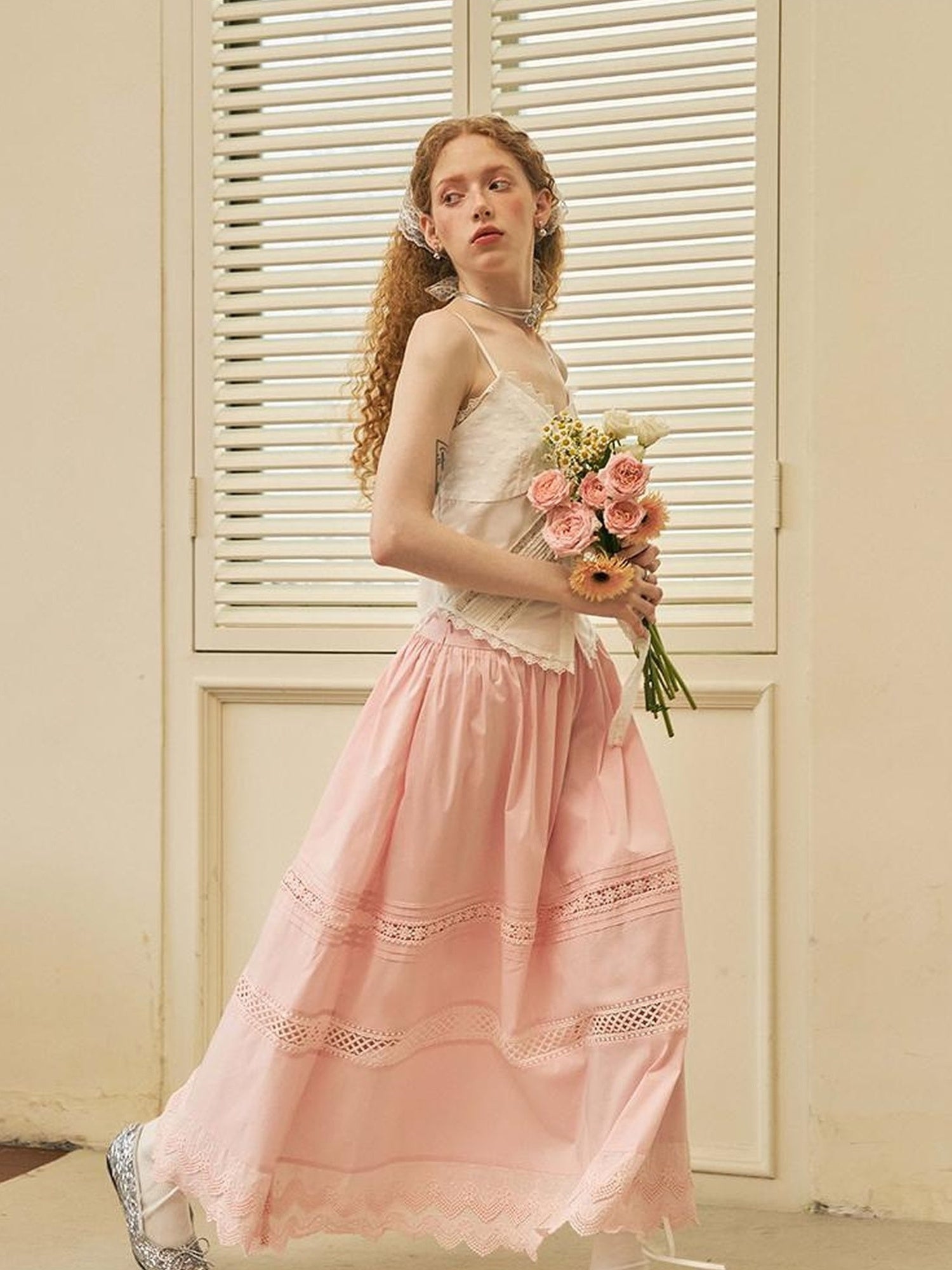 DIDDI MODA Lace Trimmed Cotton V Neck Cami Top