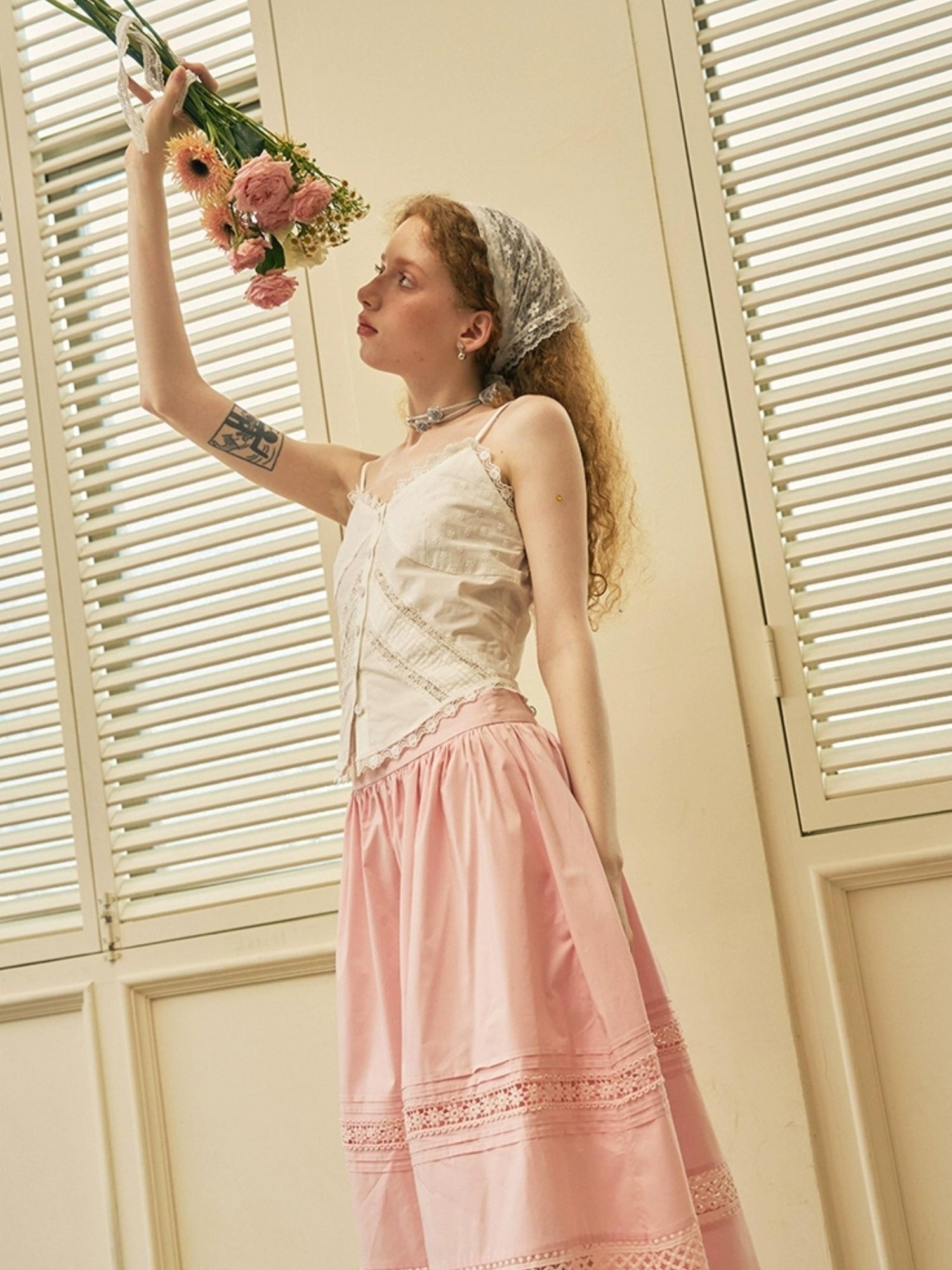 DIDDI MODA Lace Trimmed Floral Hollow Out Midi Skirt