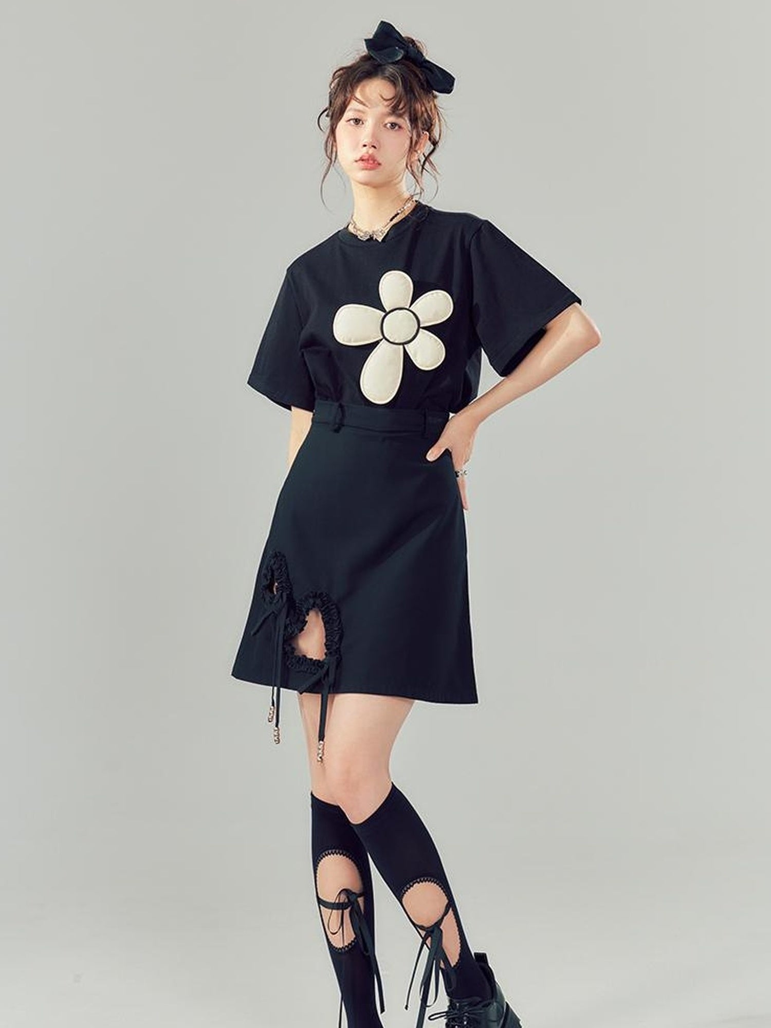 DIDDI MODA Lace Trimmed Hollow Heart A Line Mini Skirt