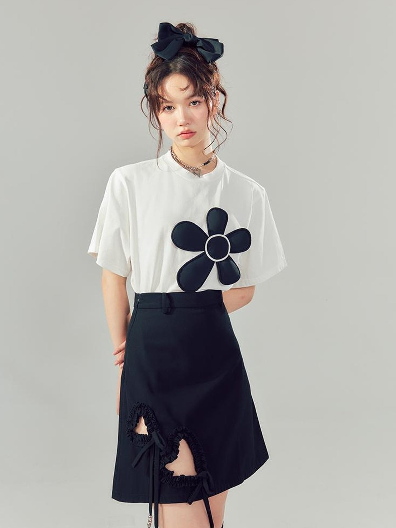 DIDDI MODA Lace Trimmed Hollow Heart A Line Mini Skirt
