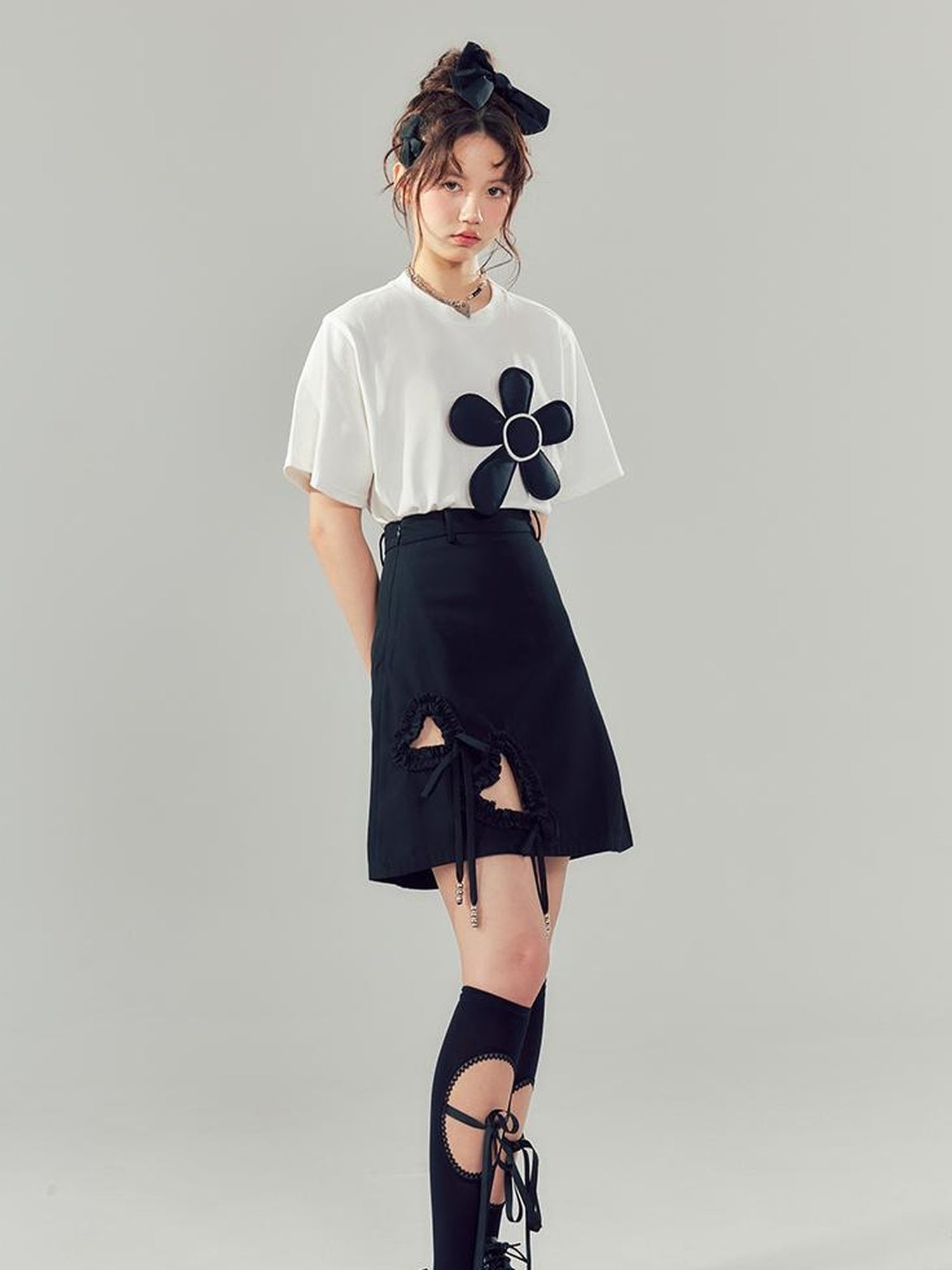 DIDDI MODA Lace Trimmed Hollow Heart A Line Mini Skirt