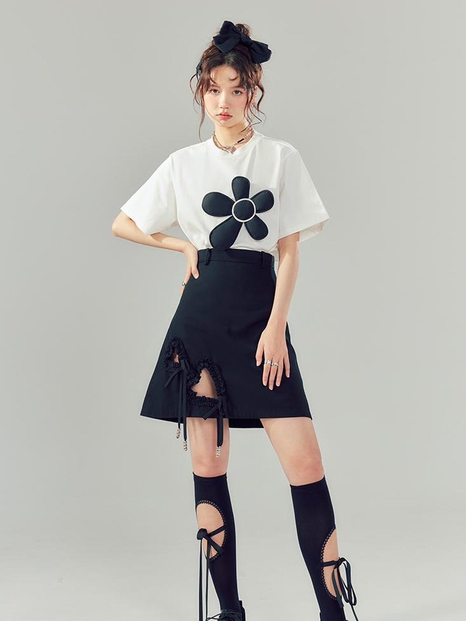DIDDI MODA Lace Trimmed Hollow Heart A Line Mini Skirt