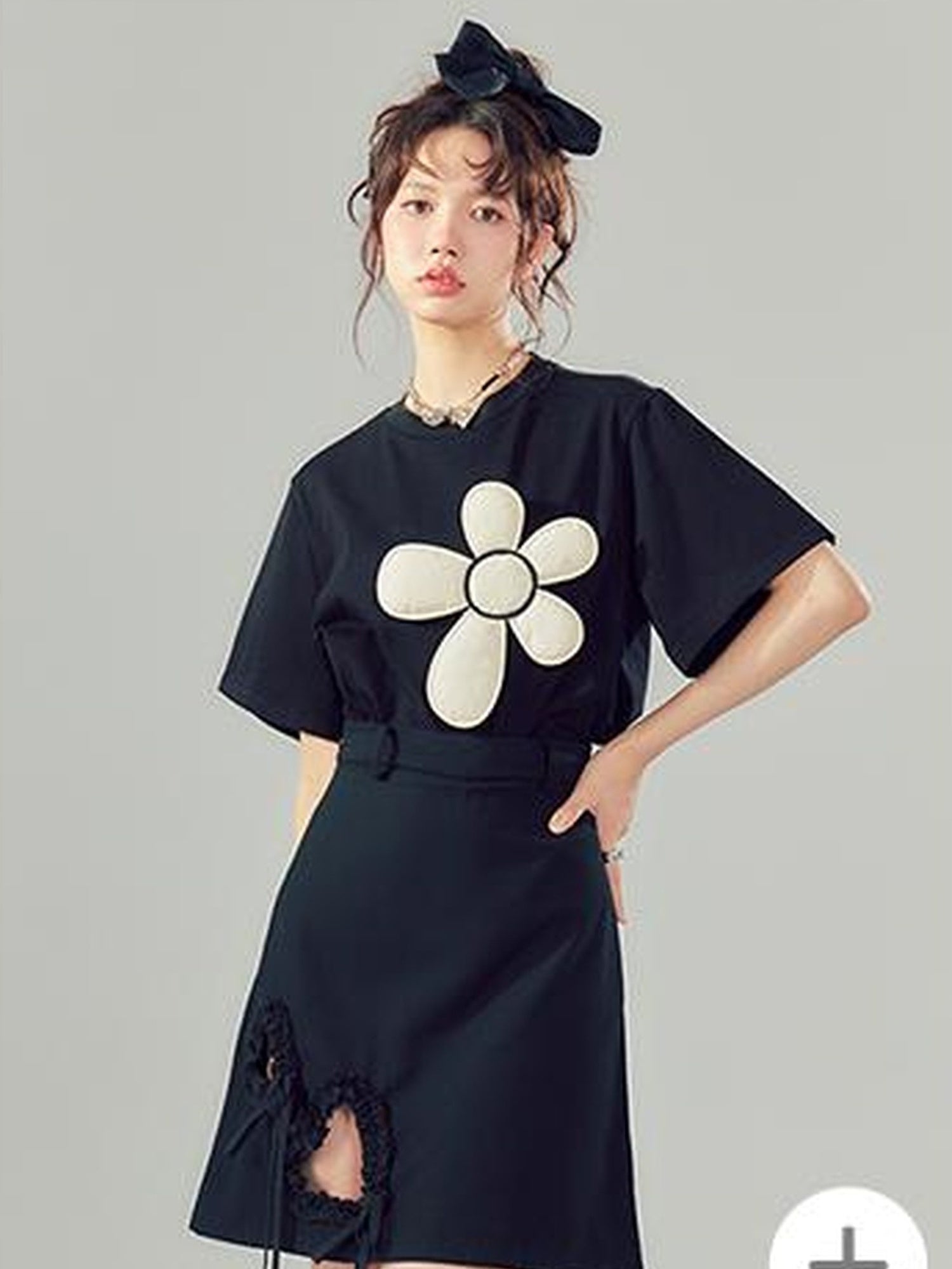 DIDDI MODA Lace Trimmed Hollow Heart A Line Mini Skirt