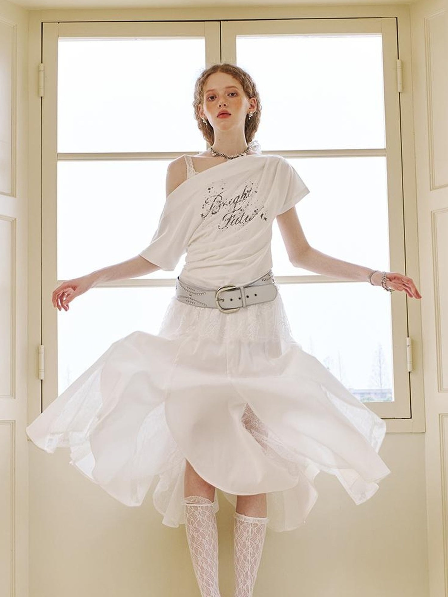DIDDI MODA Lace Trimmed Pleated Tee Embroidered Mesh Skirt Set