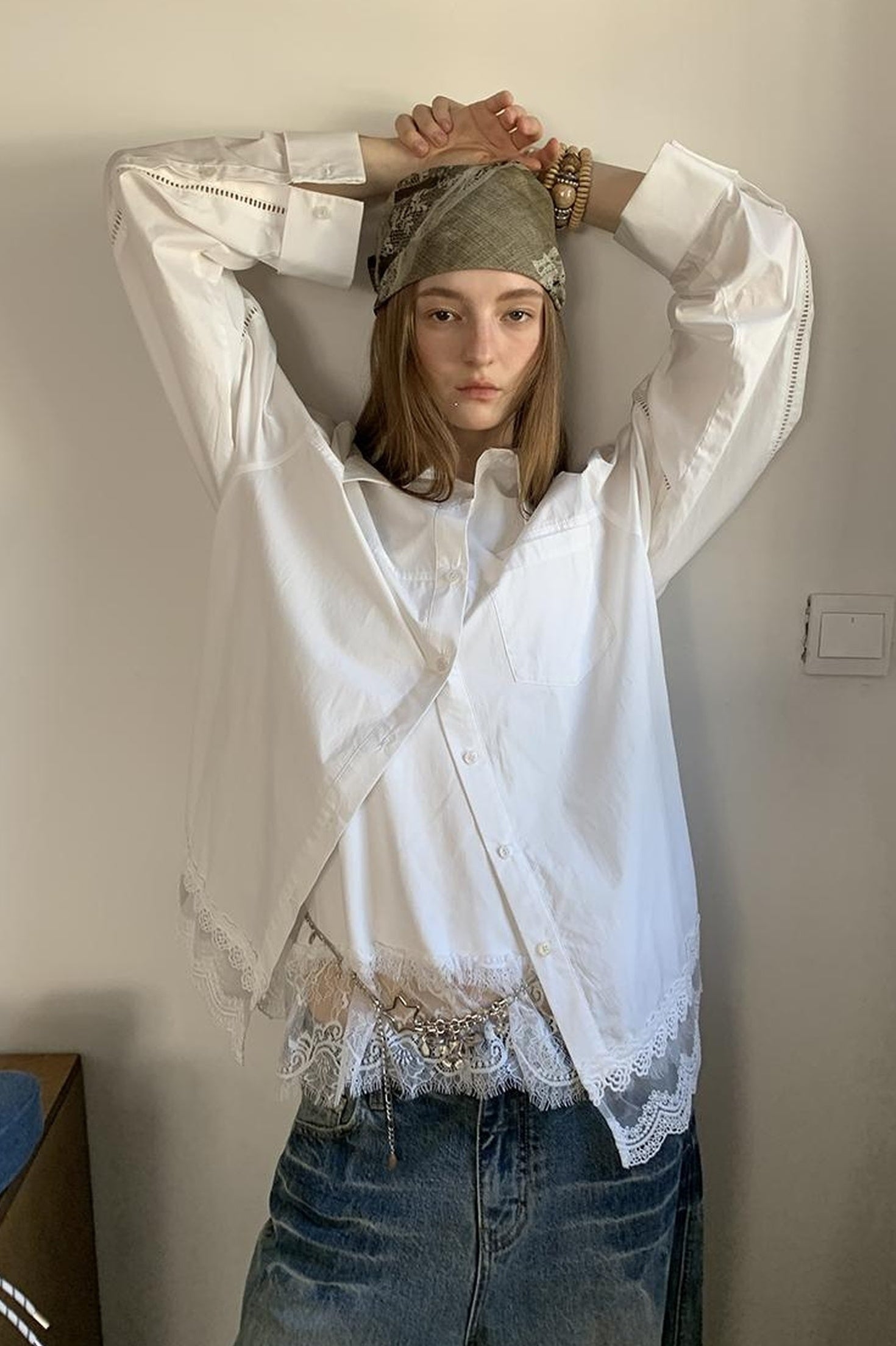 DIDDI MODA Lace Trimmed Relaxed Cotton Shirt With Floral Hem Detail