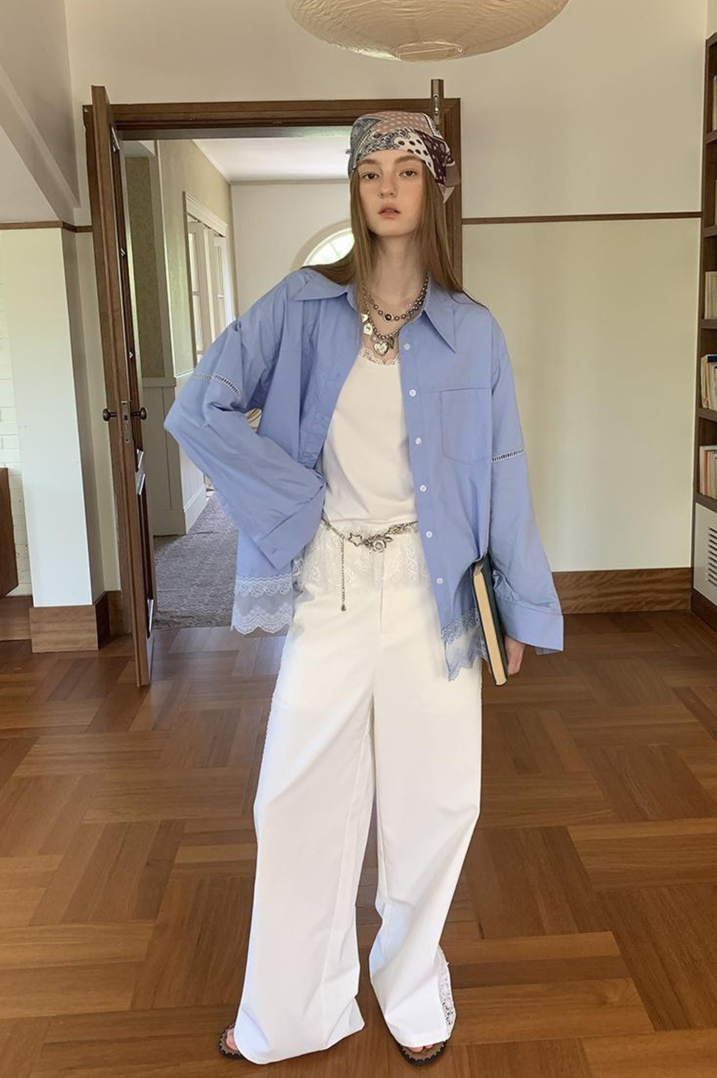 DIDDI MODA Lace Trimmed Relaxed Cotton Shirt With Floral Hem Detail