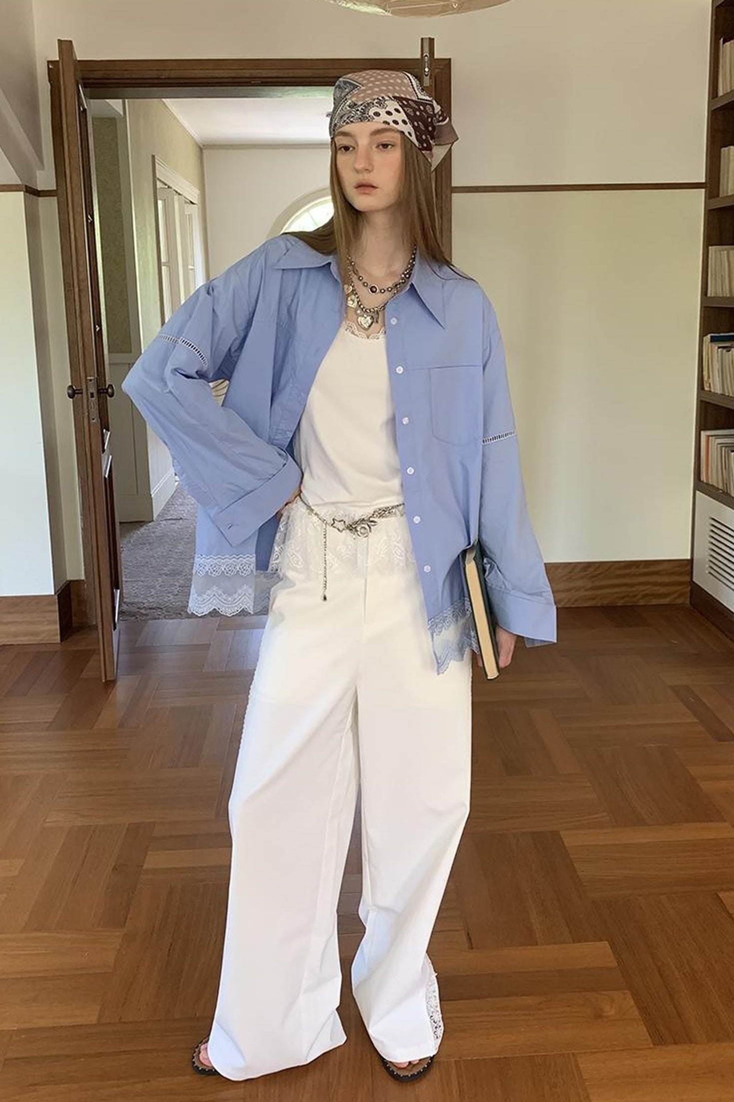 DIDDI MODA Lace Trimmed Relaxed Cotton Shirt With Floral Hem Detail