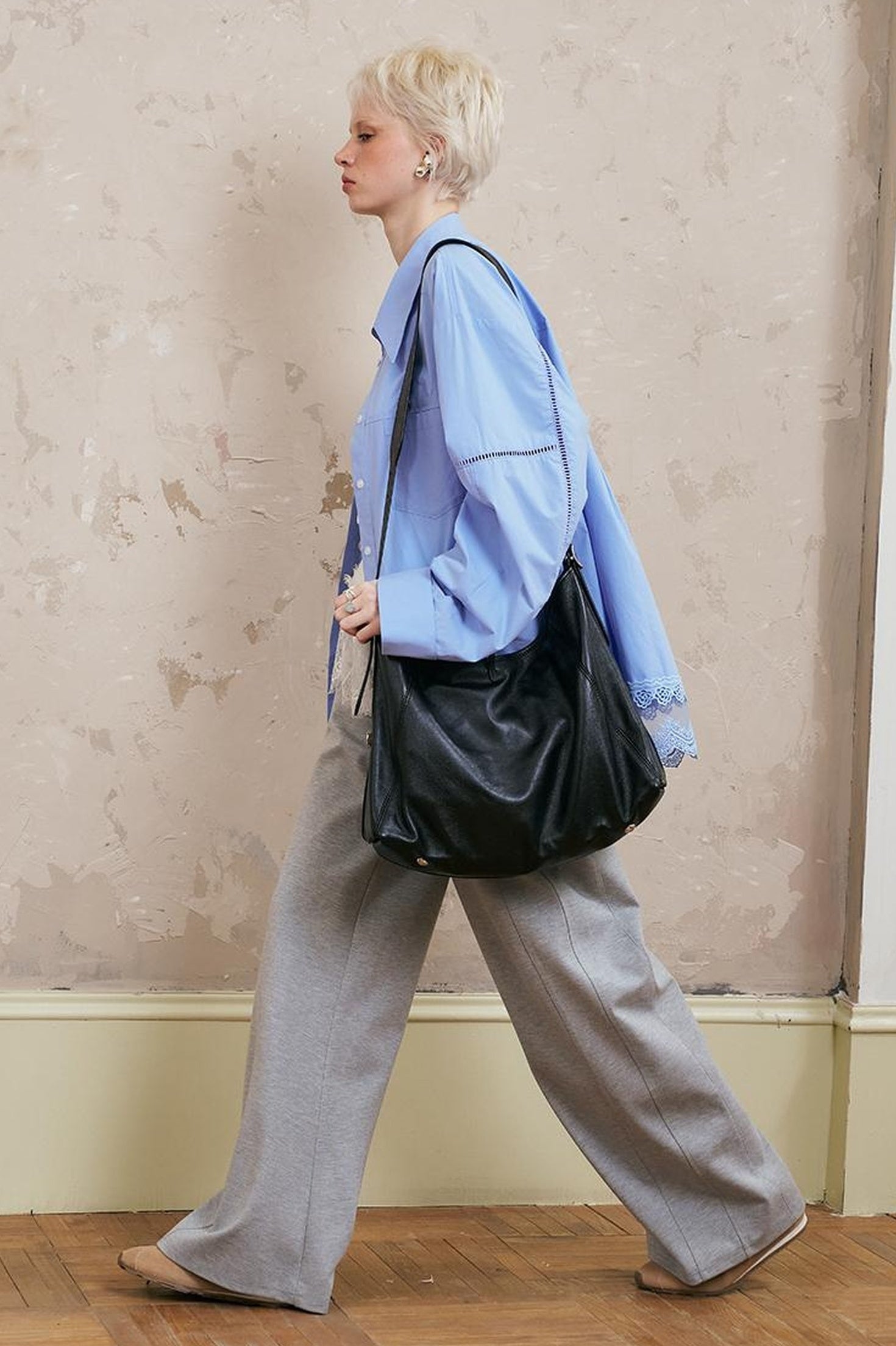 DIDDI MODA Lace Trimmed Relaxed Cotton Shirt With Floral Hem Detail