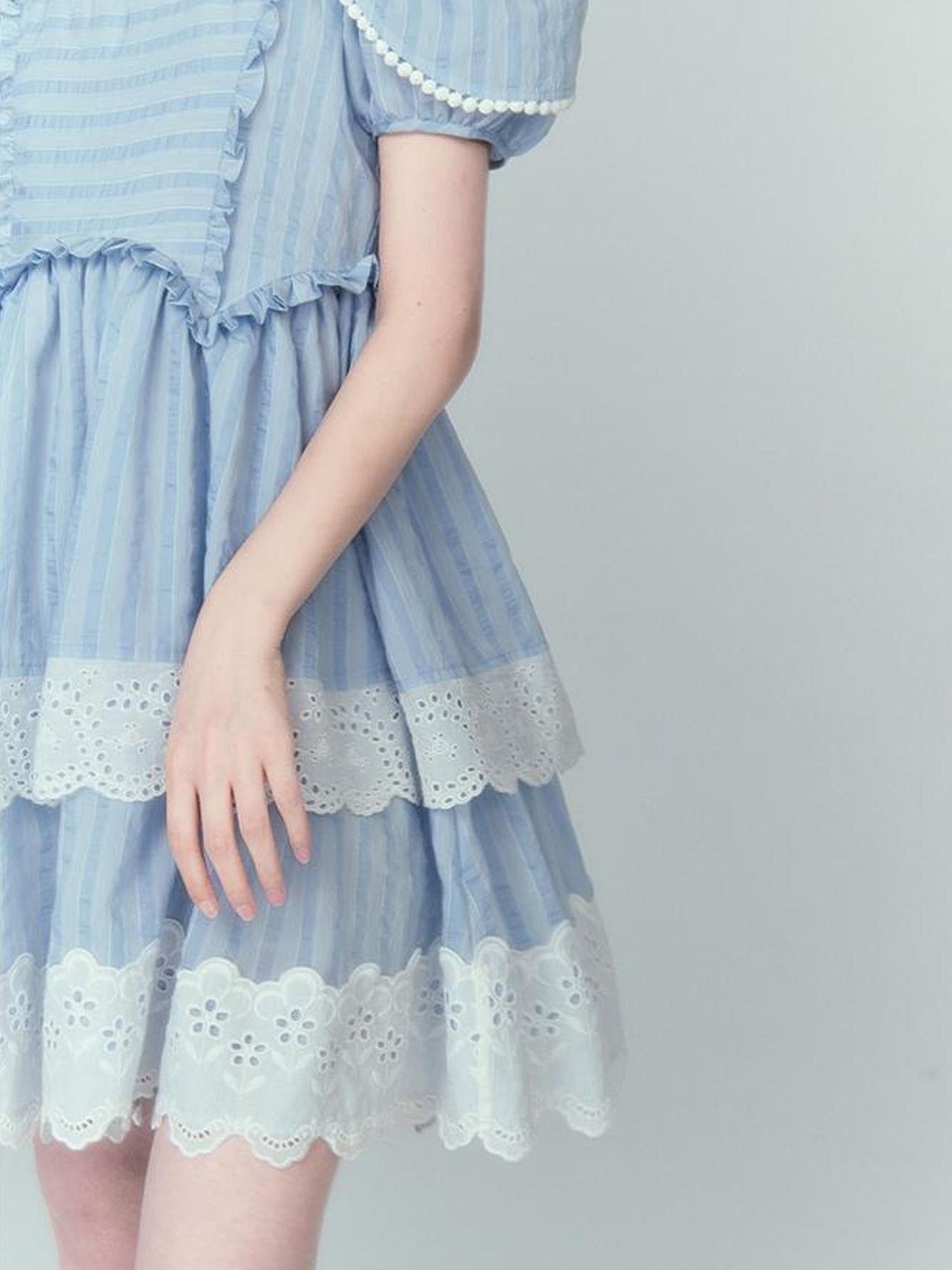 DIDDI MODA Layered Lace Princess Dress