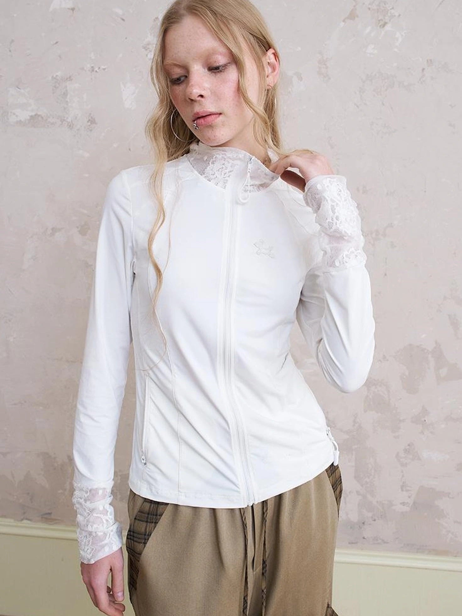 Layered Puppy Embroidery Lace Sunshirt