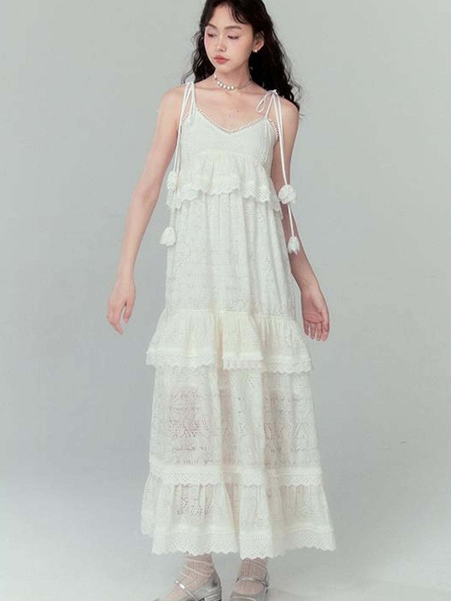 DIDDI MODA Lily Bell Lace Tiered Maxi Dress