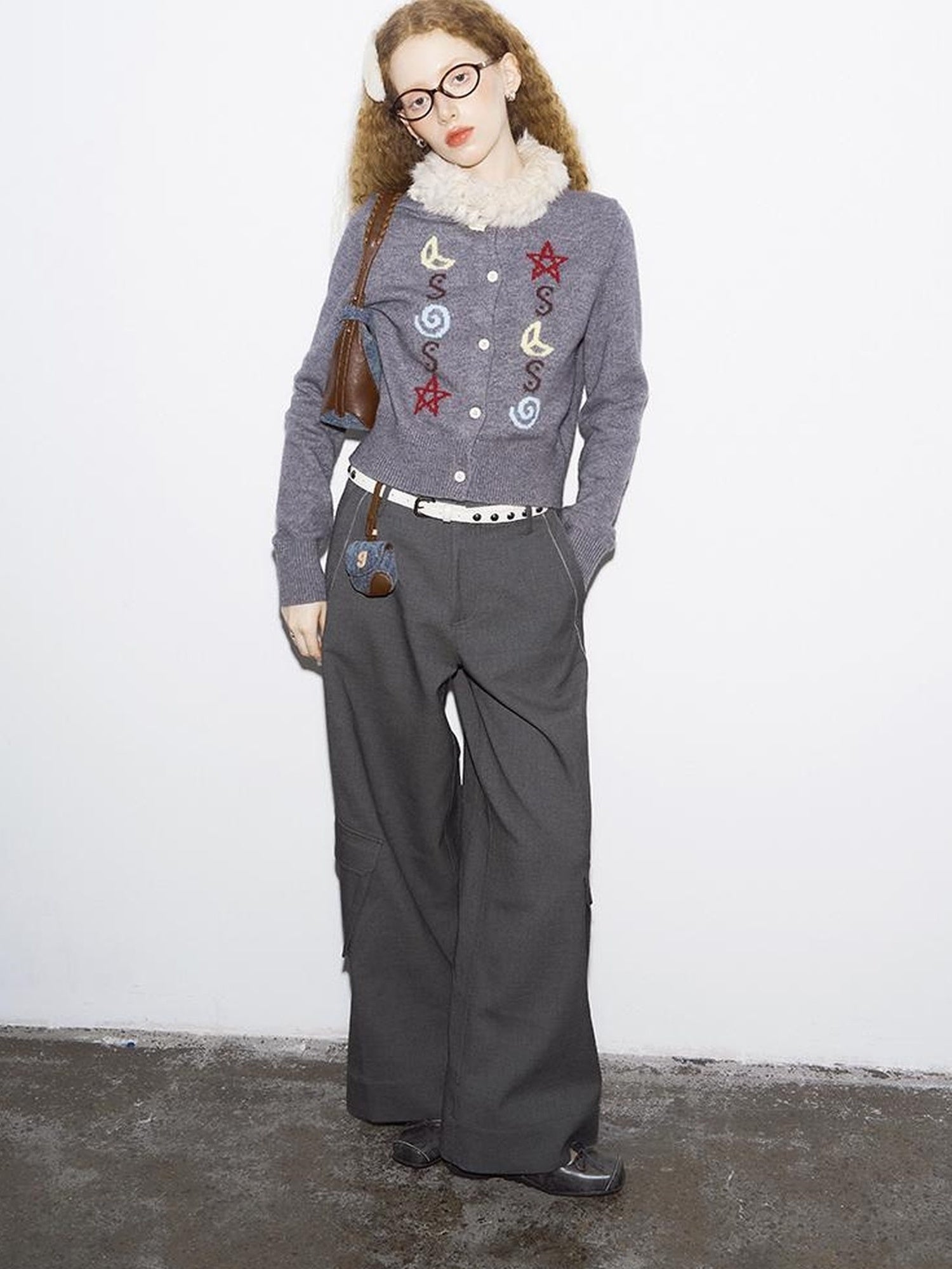 DIDDI MODA Loose Fit Pleated Wide Leg Cargo Trousers With Contrast Stitching