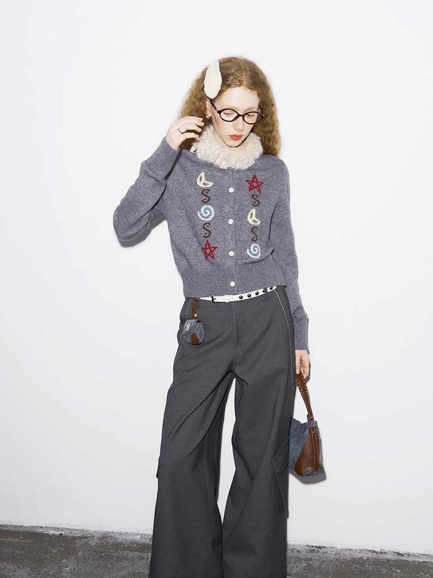 DIDDI MODA Loose Fit Pleated Wide Leg Cargo Trousers With Contrast Stitching