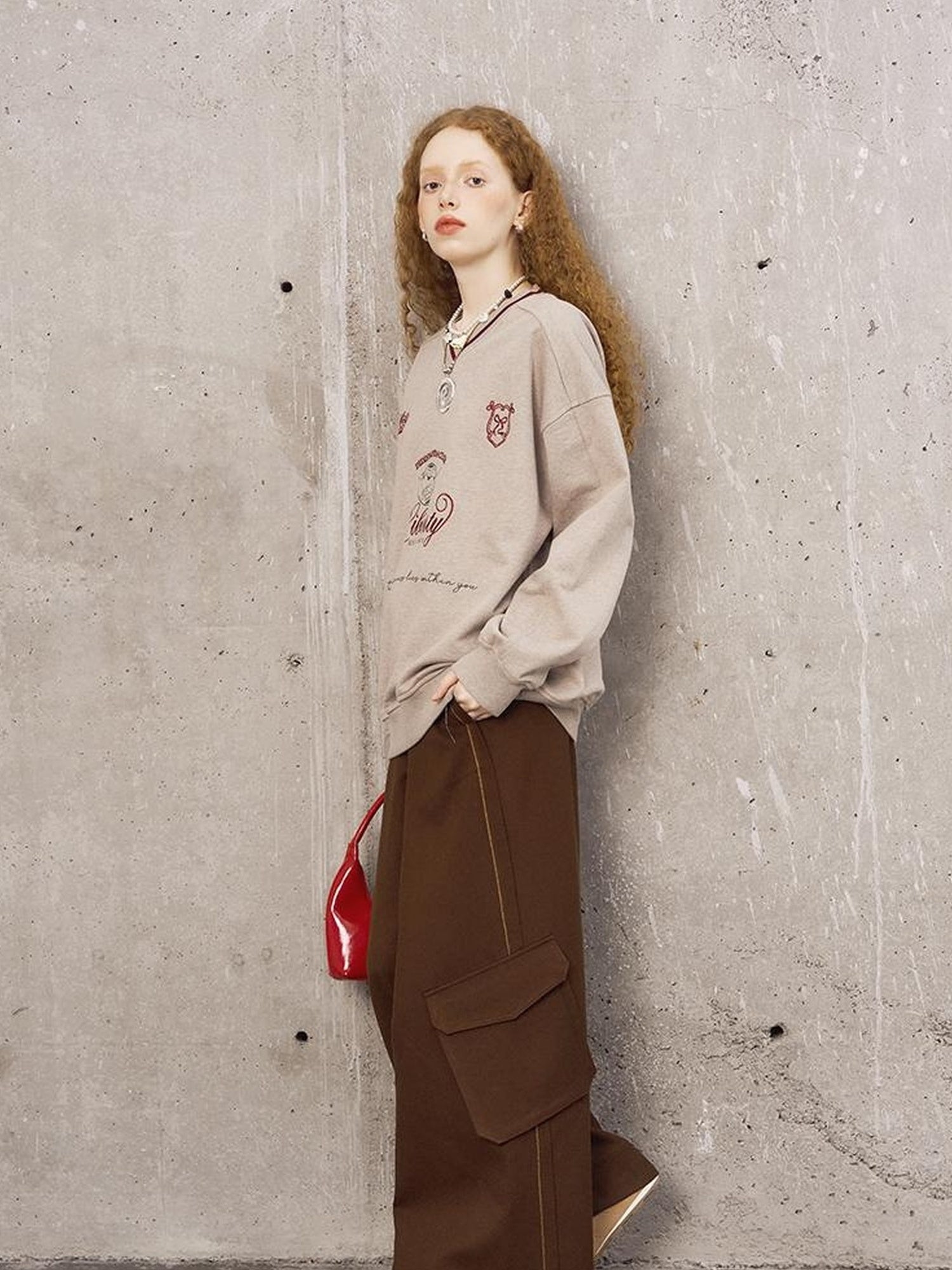 DIDDI MODA Loose Fit Pleated Wide Leg Cargo Trousers With Contrast Stitching