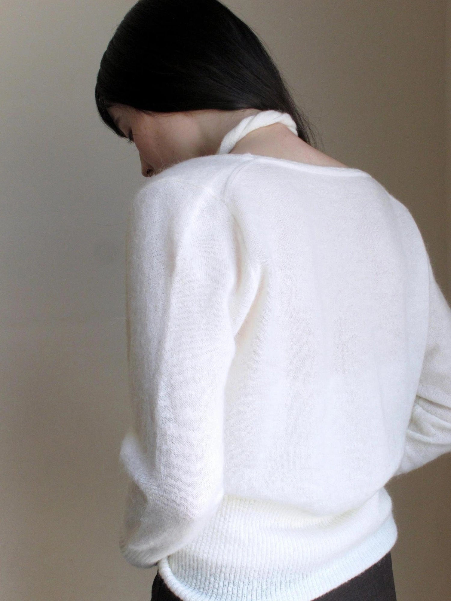 Mito de dar Colorful Button Alpaca Halter Cardigan