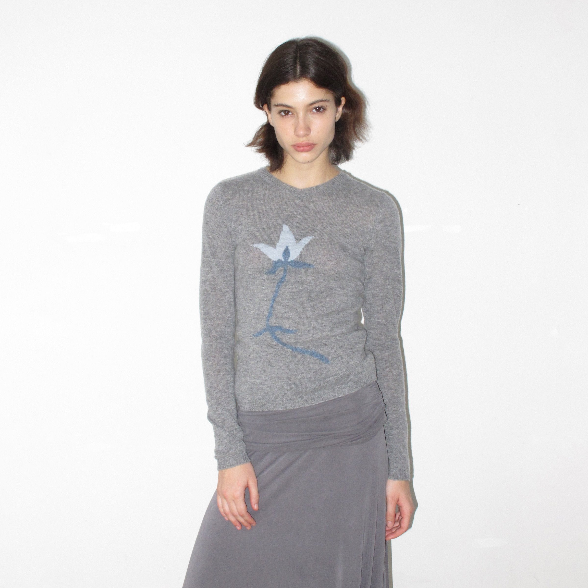 Mito_de_dar_Gladiolus_V-neck_Slim_Knit_Women&