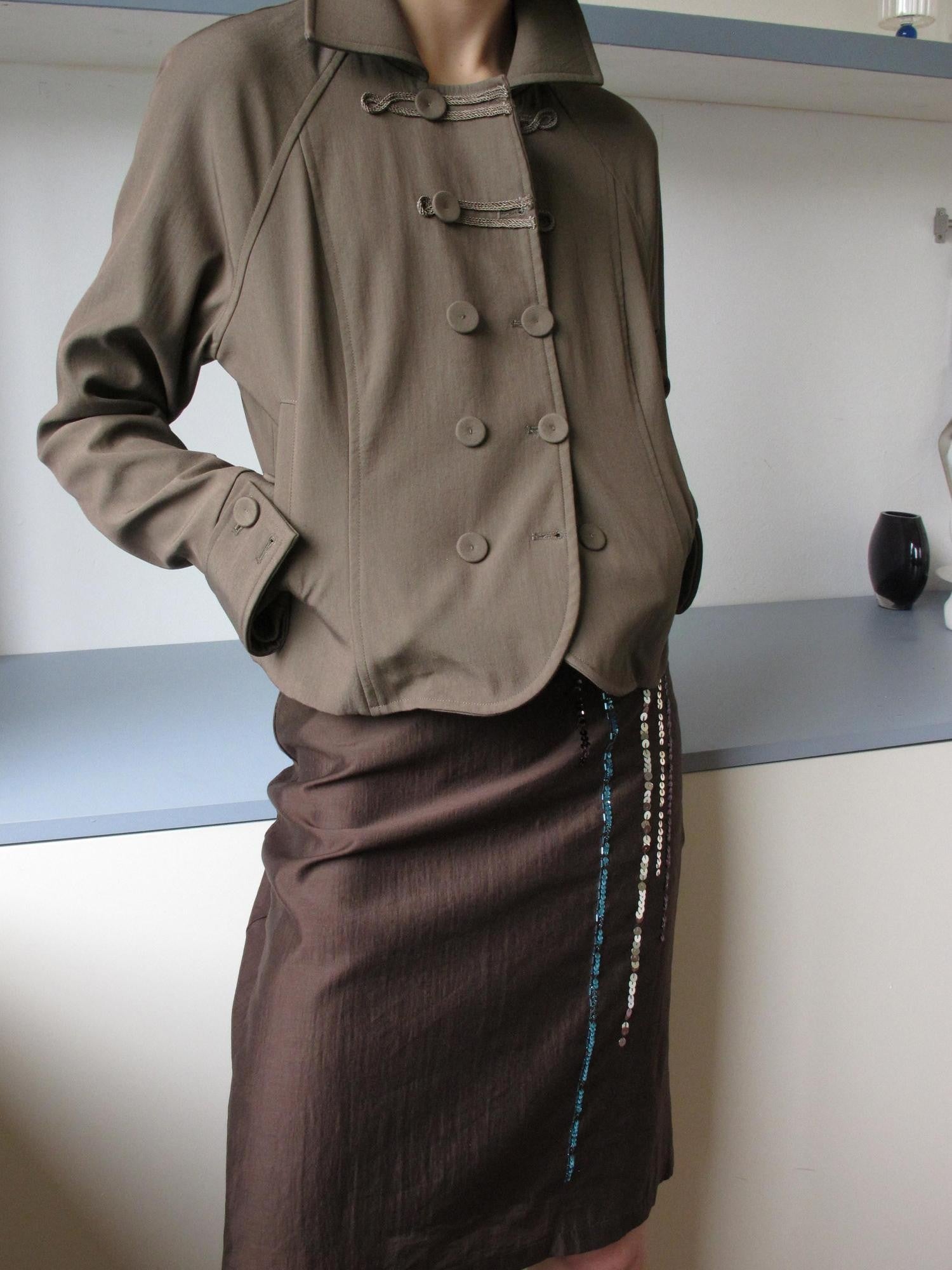 Mito de dar Olive Gray Napoleon Knot Double Breasted Cropped Viscose Women&