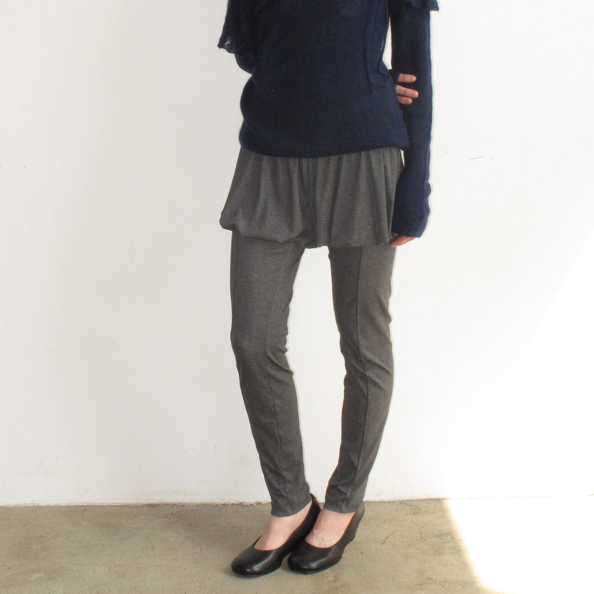 Mito_de_dar_Pleated_High_Stretch_Solid_Women&