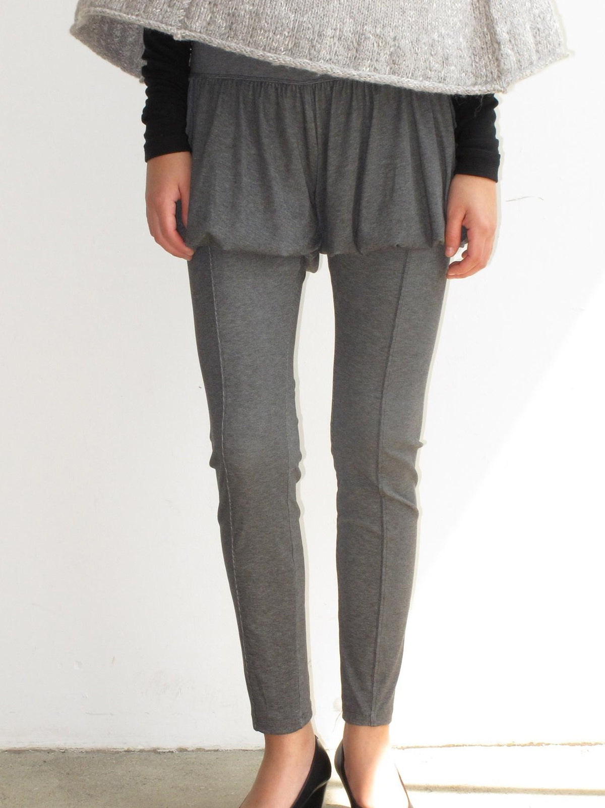 Mito de dar Pleated High Stretch Solid Women&