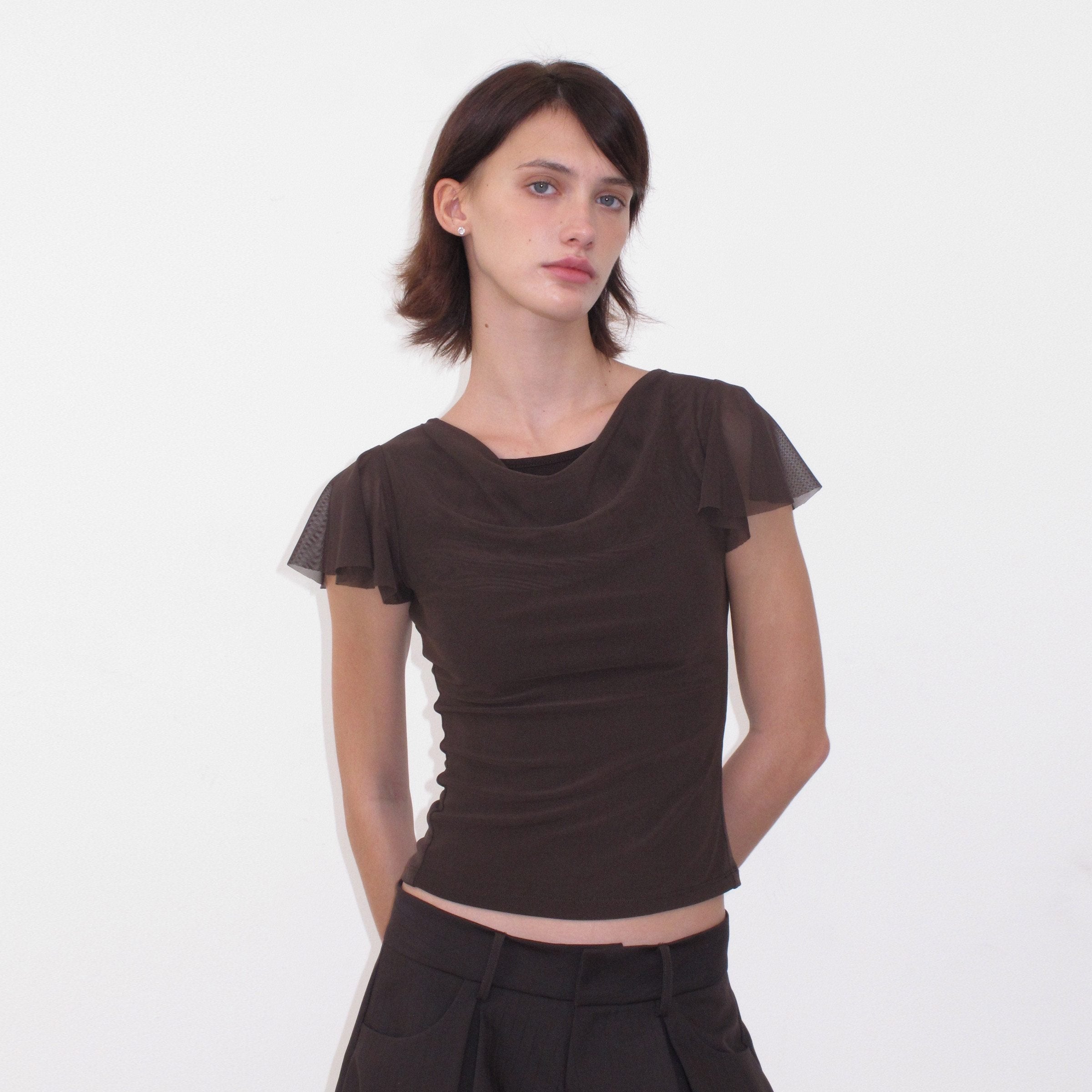 Mito_de_dar_Round_Neck_Flutter_Sleeve_Slim_Women&