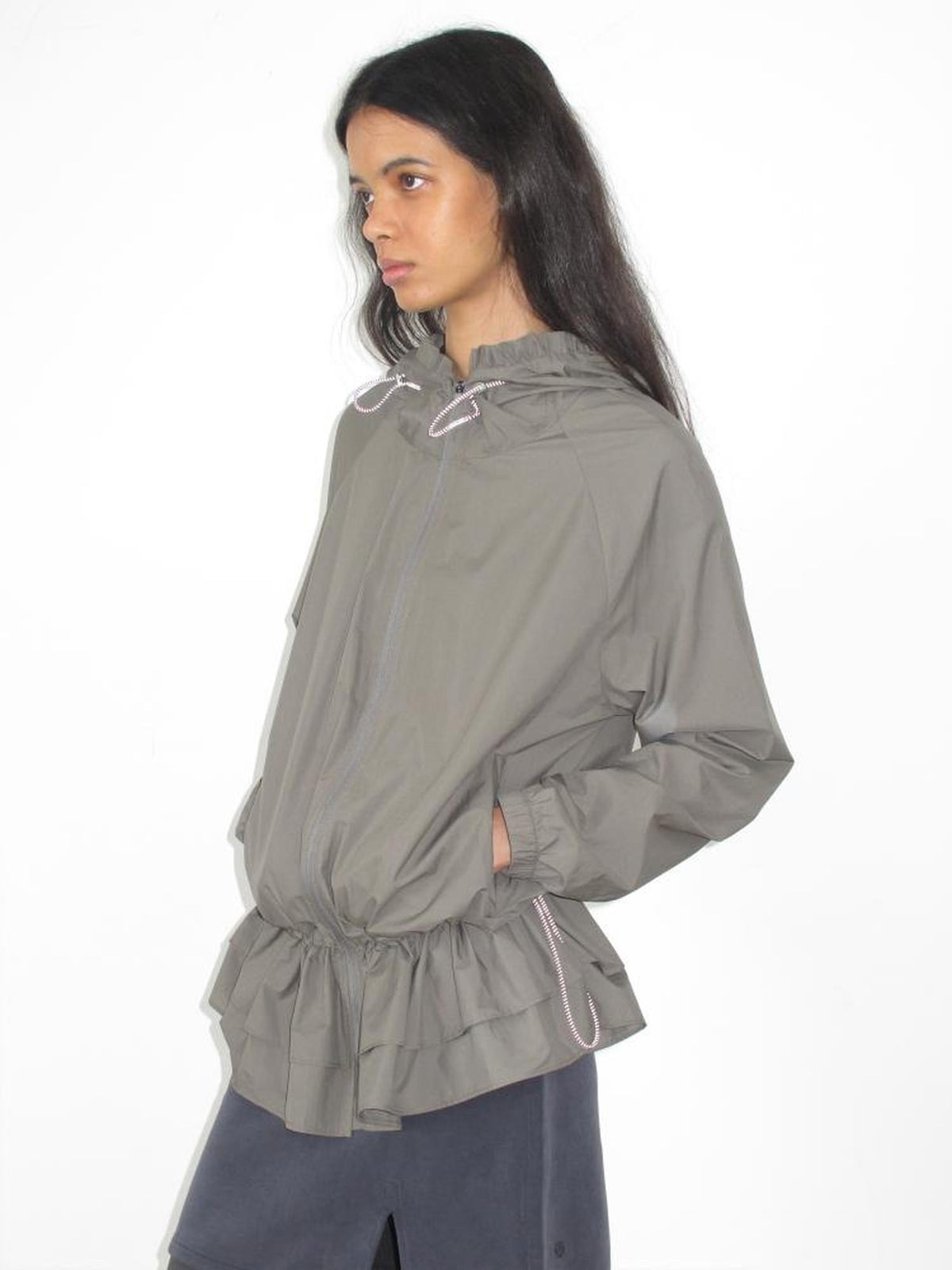 Mito de dar Ruffle Hem Drawstring Hooded Upf50+ Lightweight Women&