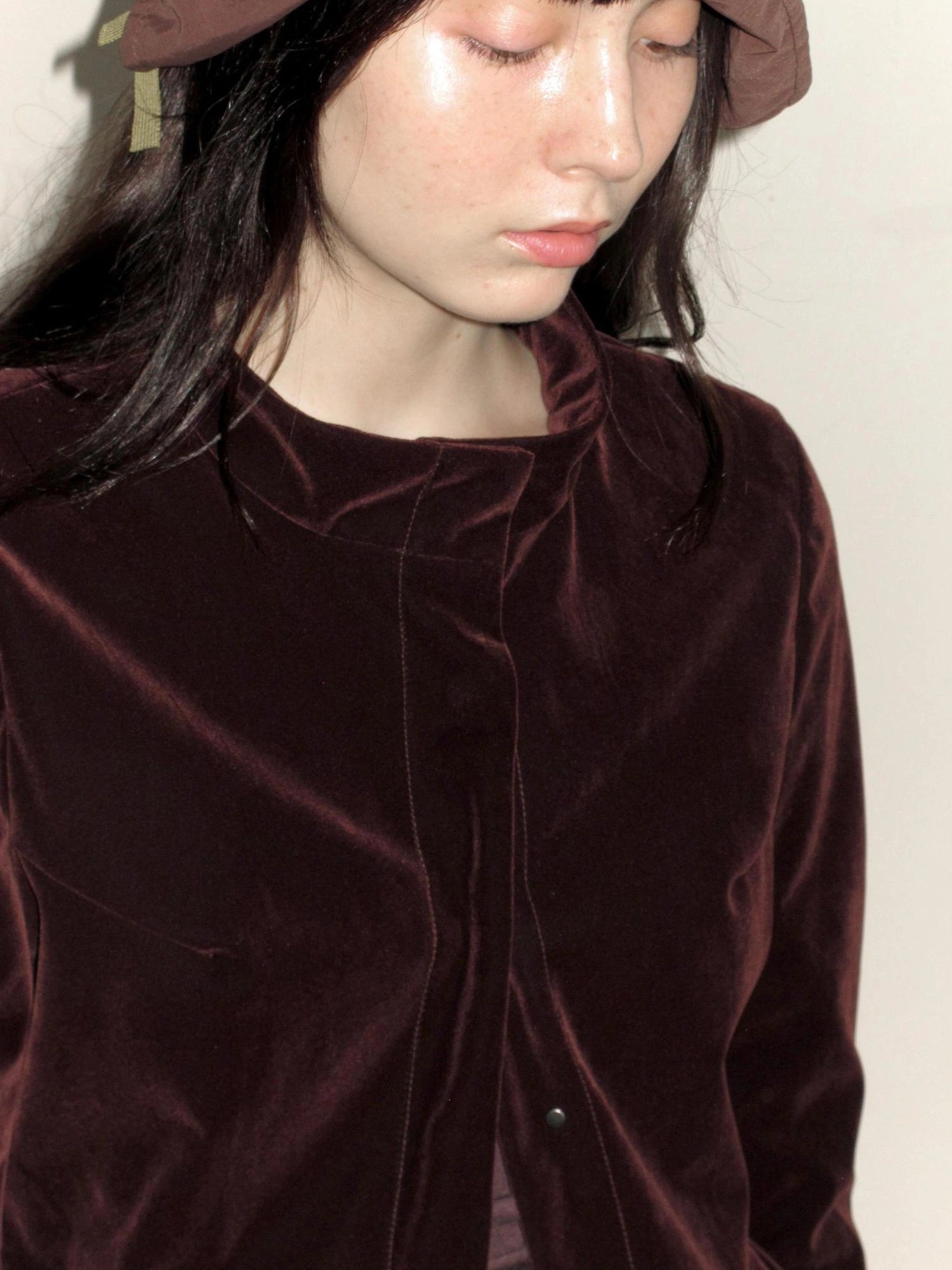 Sharp Cut Cocoa Velvet Short Jacket