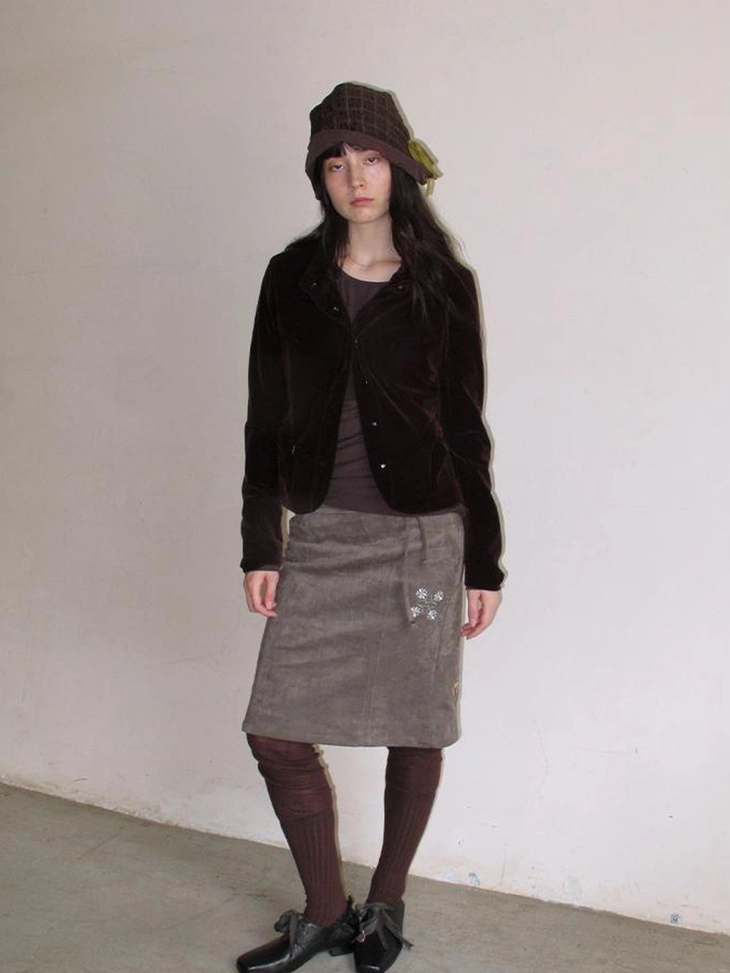 Sharp Cut Cocoa Velvet Short Jacket