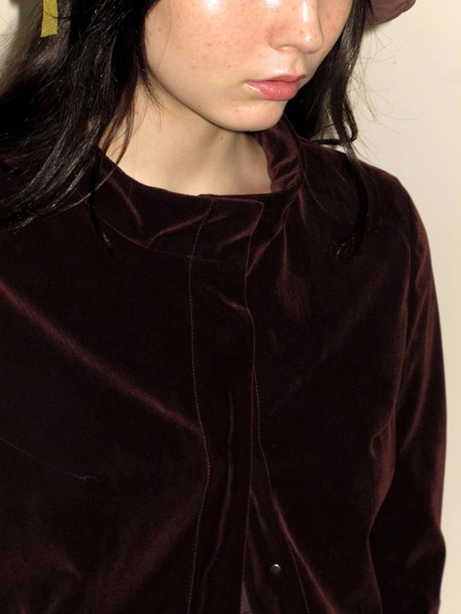 Sharp Cut Cocoa Velvet Short Jacket