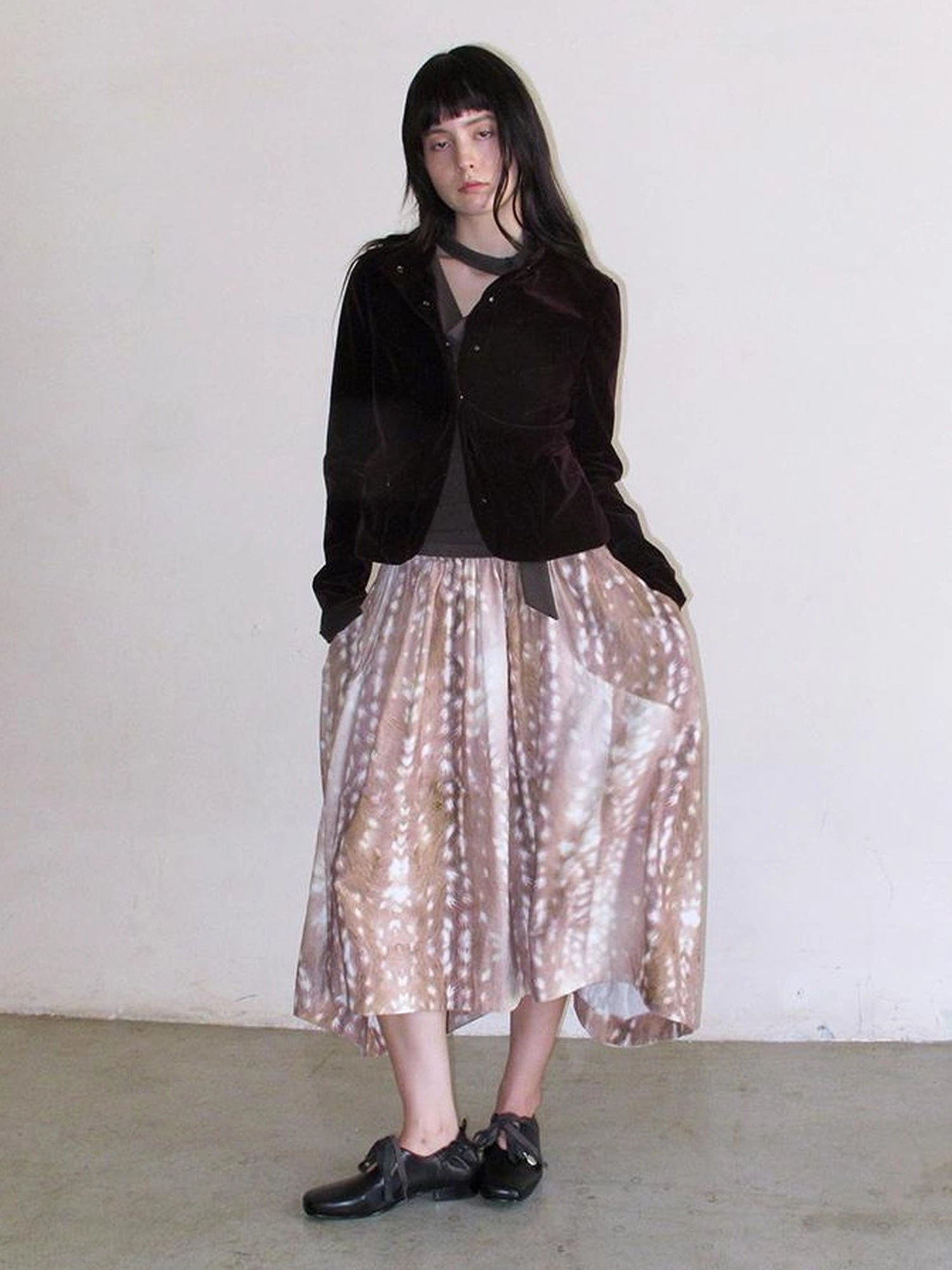 Sharp Cut Cocoa Velvet Short Jacket