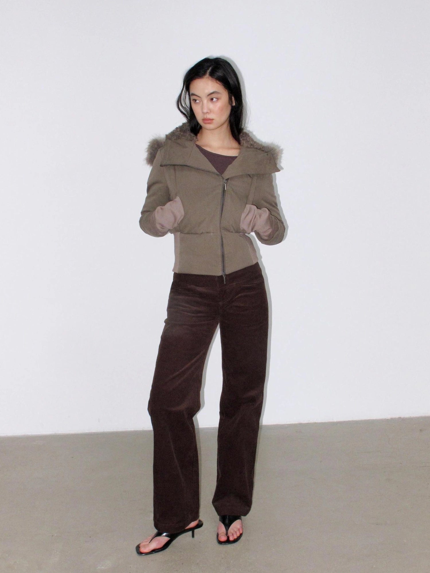 Mito de dar Straight Leg Corduroy Pants With Front Pockets