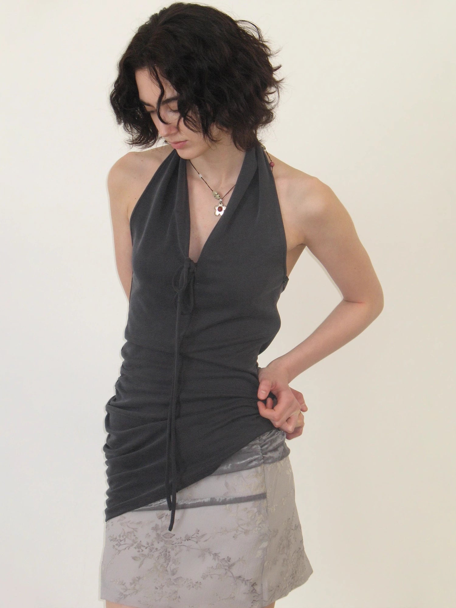 Mito_de_dar_Velvet_Curved_Halter_Deep_V_Ruffle_Hem_Slip_Top_MISSTT
