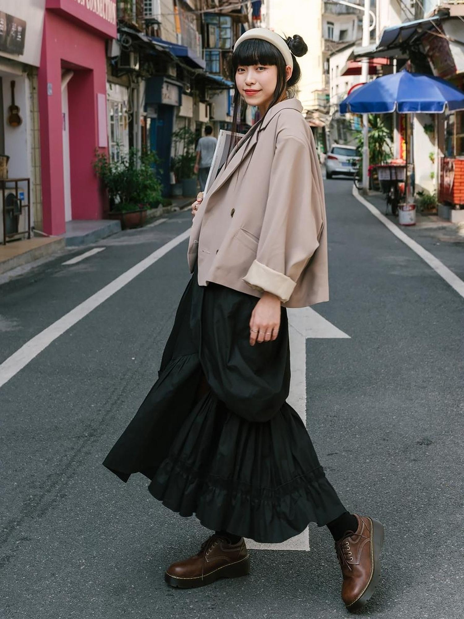Sweet Mi Moonlit Asymmetry Shirring Pleated Skirt