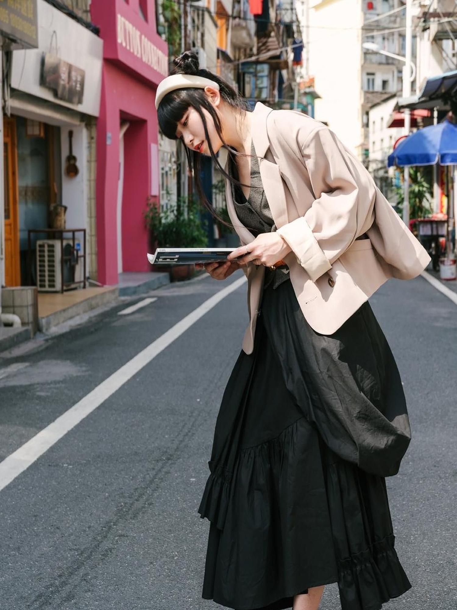 Sweet Mi Moonlit Asymmetry Shirring Pleated Skirt