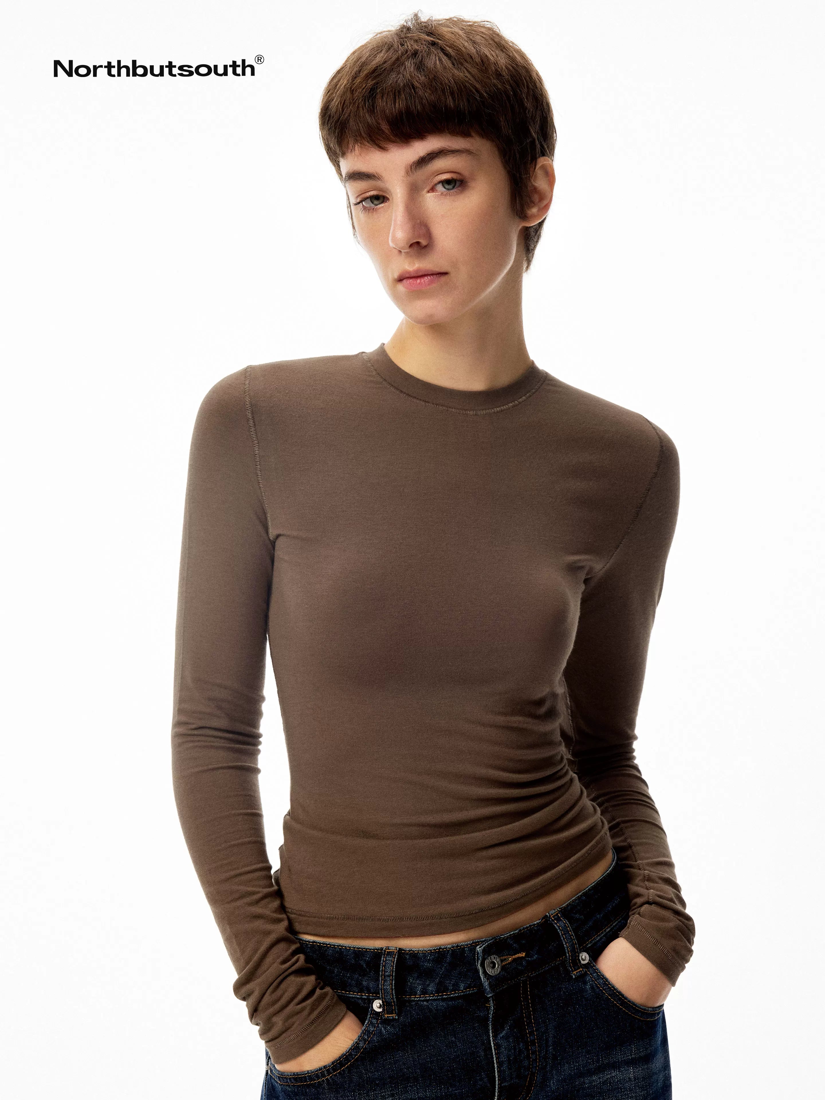 Multicolor Serged Edge Classic Crewneck Women&