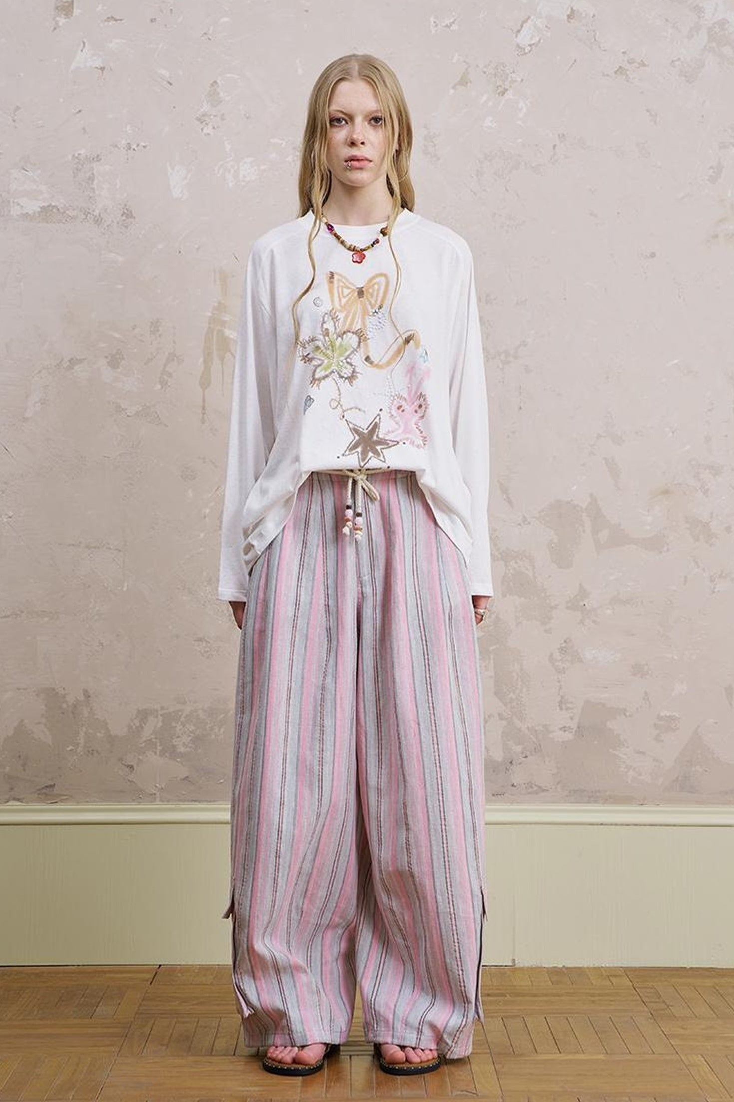 DIDDI MODA Mystic Star Ribbon Embellished Tee